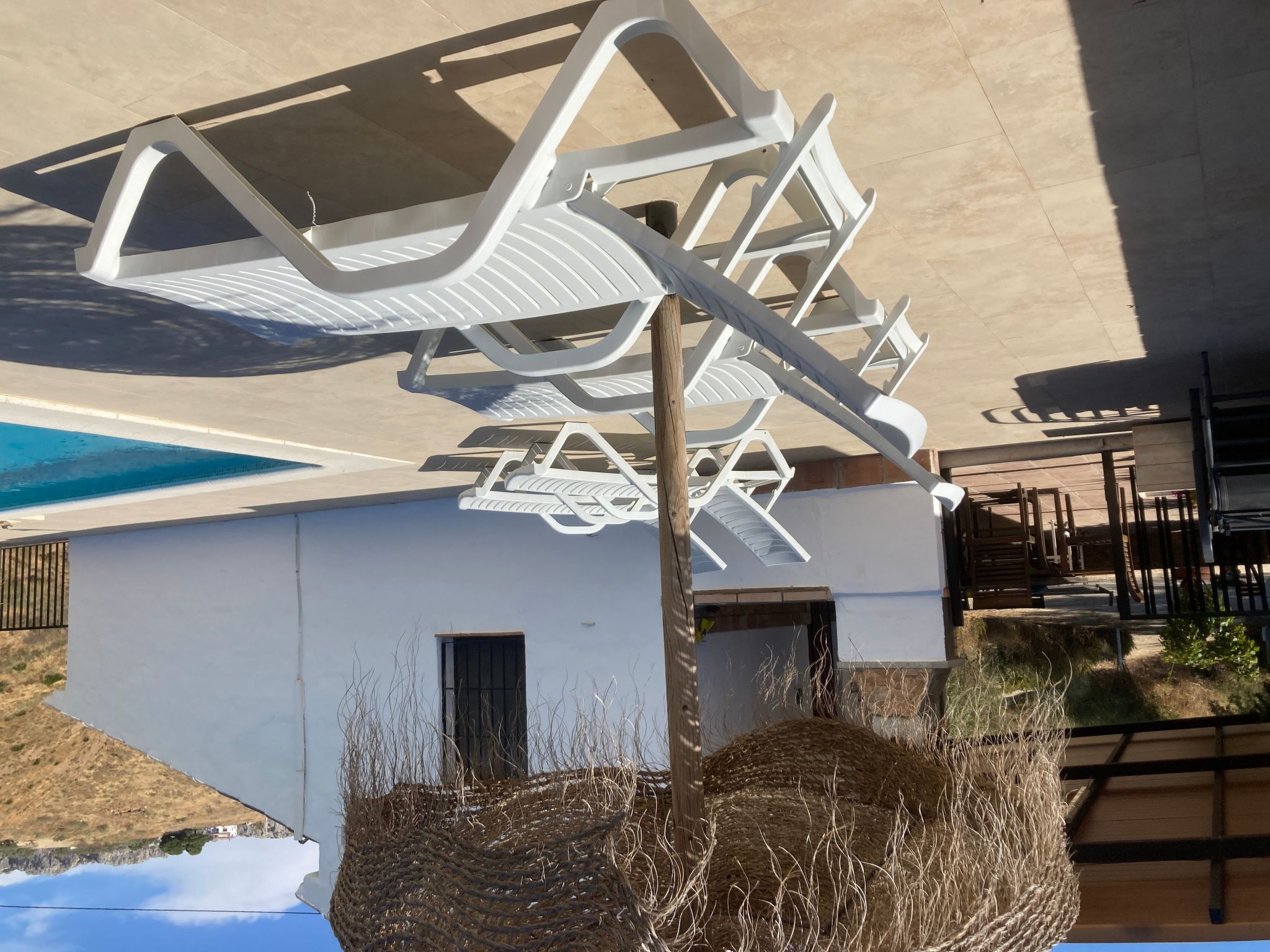 Wunderschön gelegenes Ferienhaus mit privatem Pool-Binnen