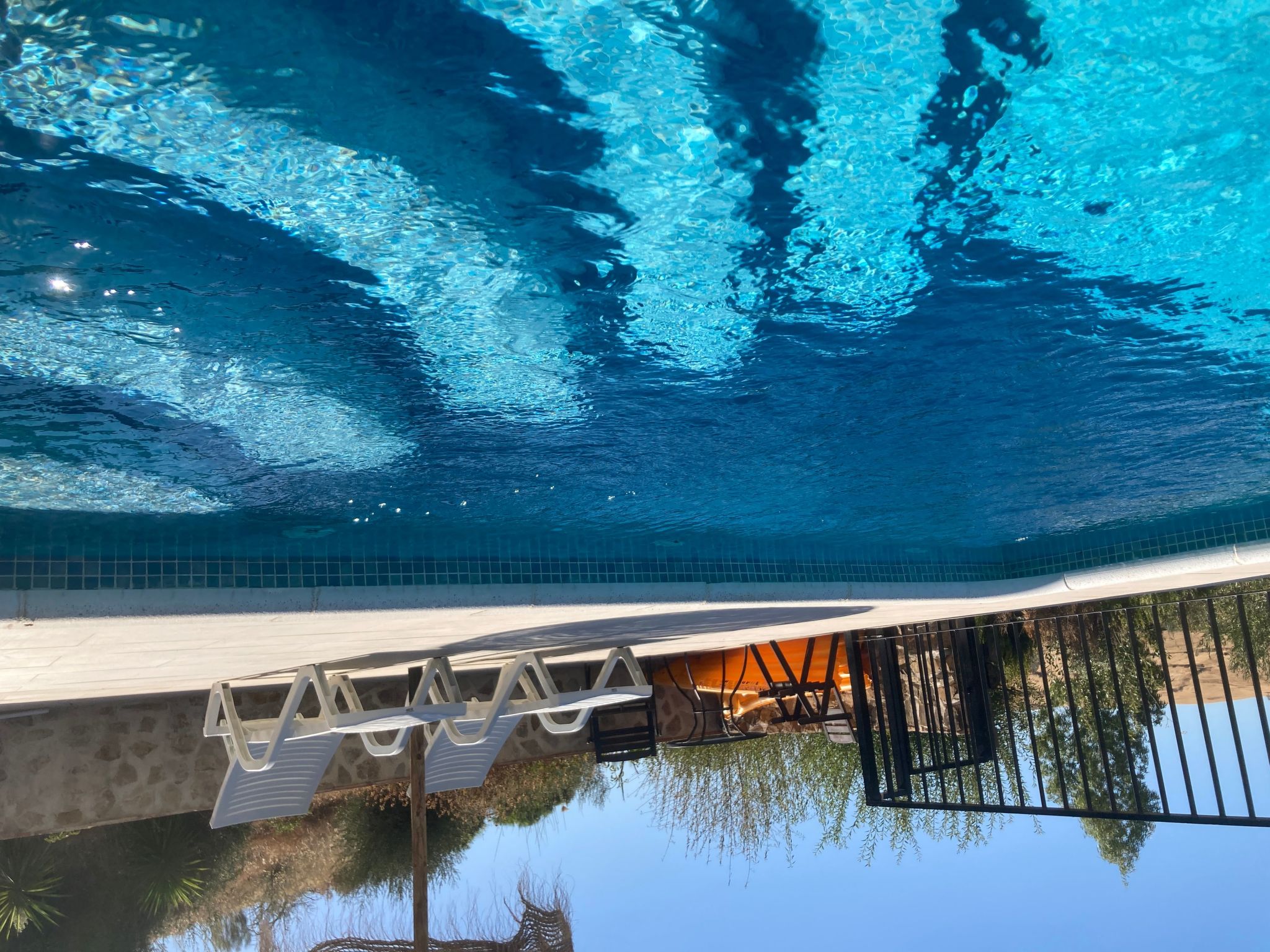 Wunderschön gelegenes Ferienhaus mit privatem Pool-Binnen