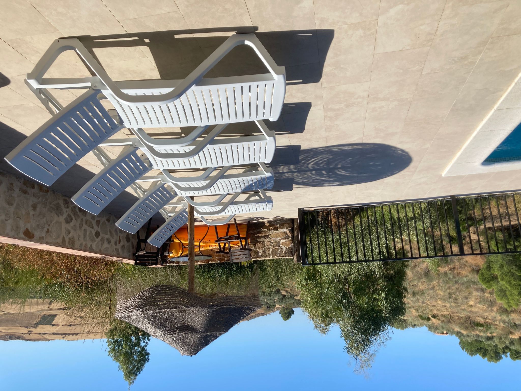 Wunderschön gelegenes Ferienhaus mit privatem Pool-Binnen