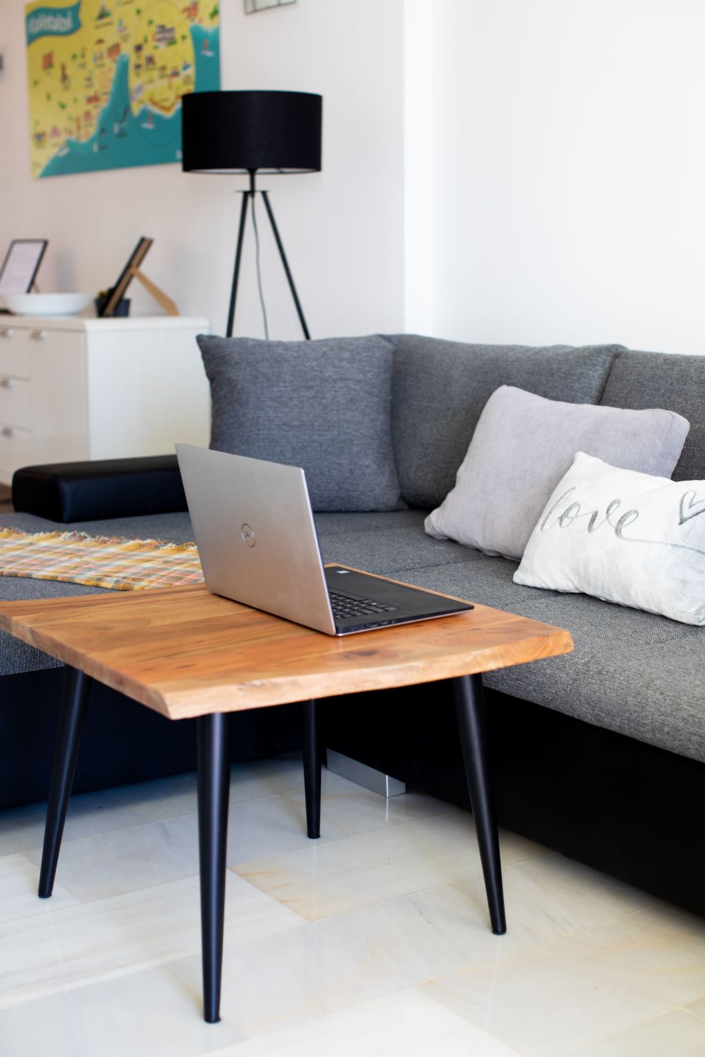 Schöne Wohnung mit Pool und malerischer Aussicht-Binnen
