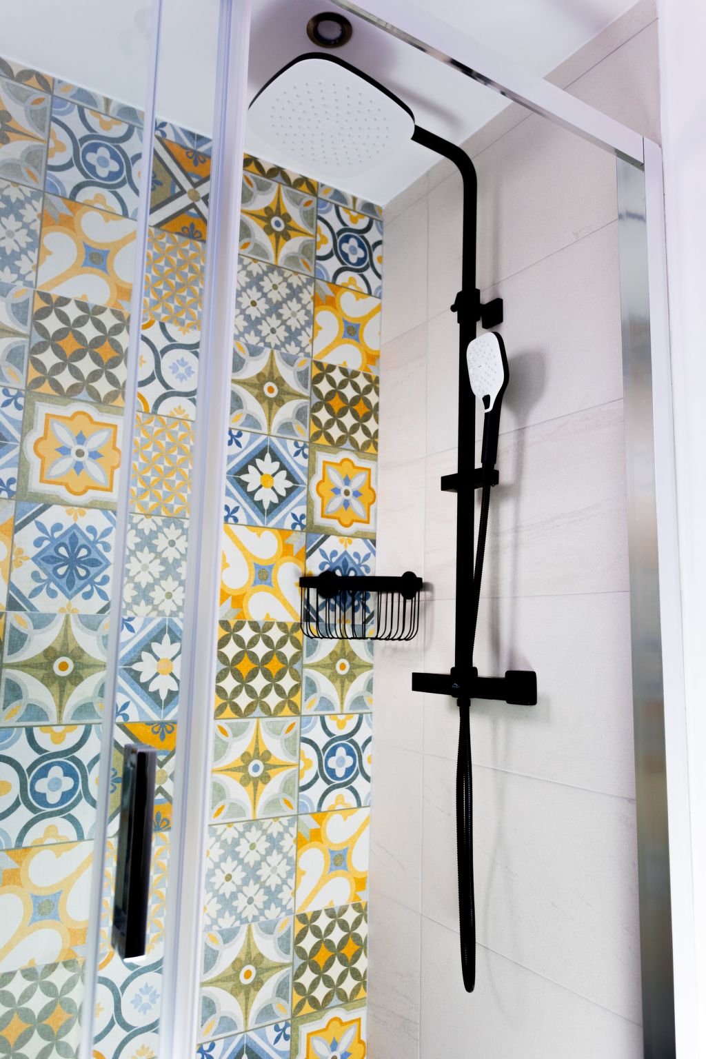 Schöne Wohnung mit Pool und malerischer Aussicht