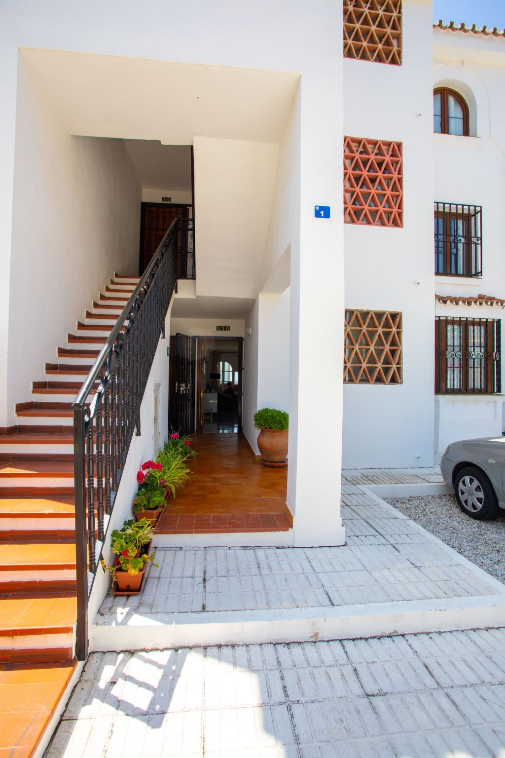 Schöne Wohnung mit Pool und malerischer Aussicht-Binnen