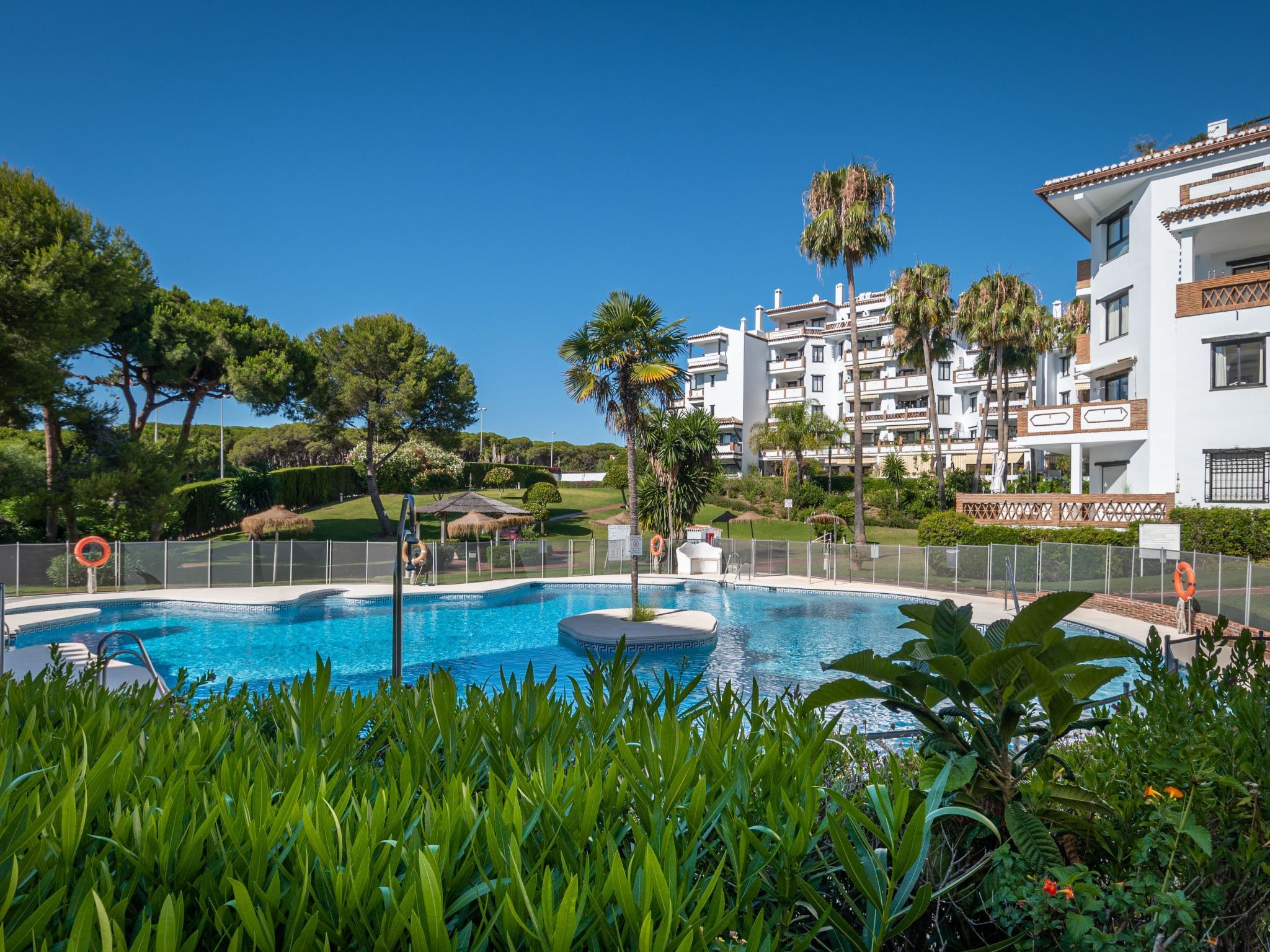 Appartement mit Terrasse-Dehors