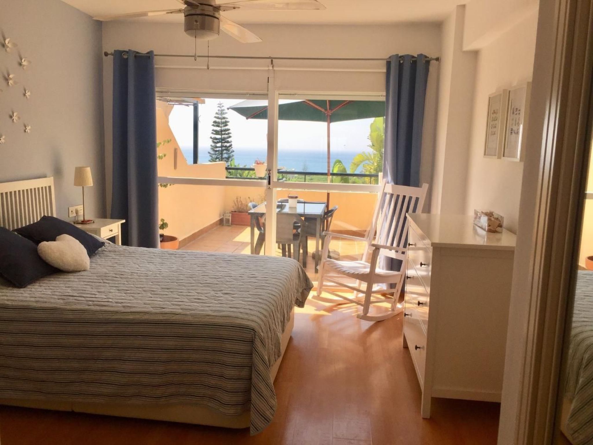 Zweistöckige Ferienwohnung in Marbella-Mijas Costa mit Meerblick-Image-tags.info