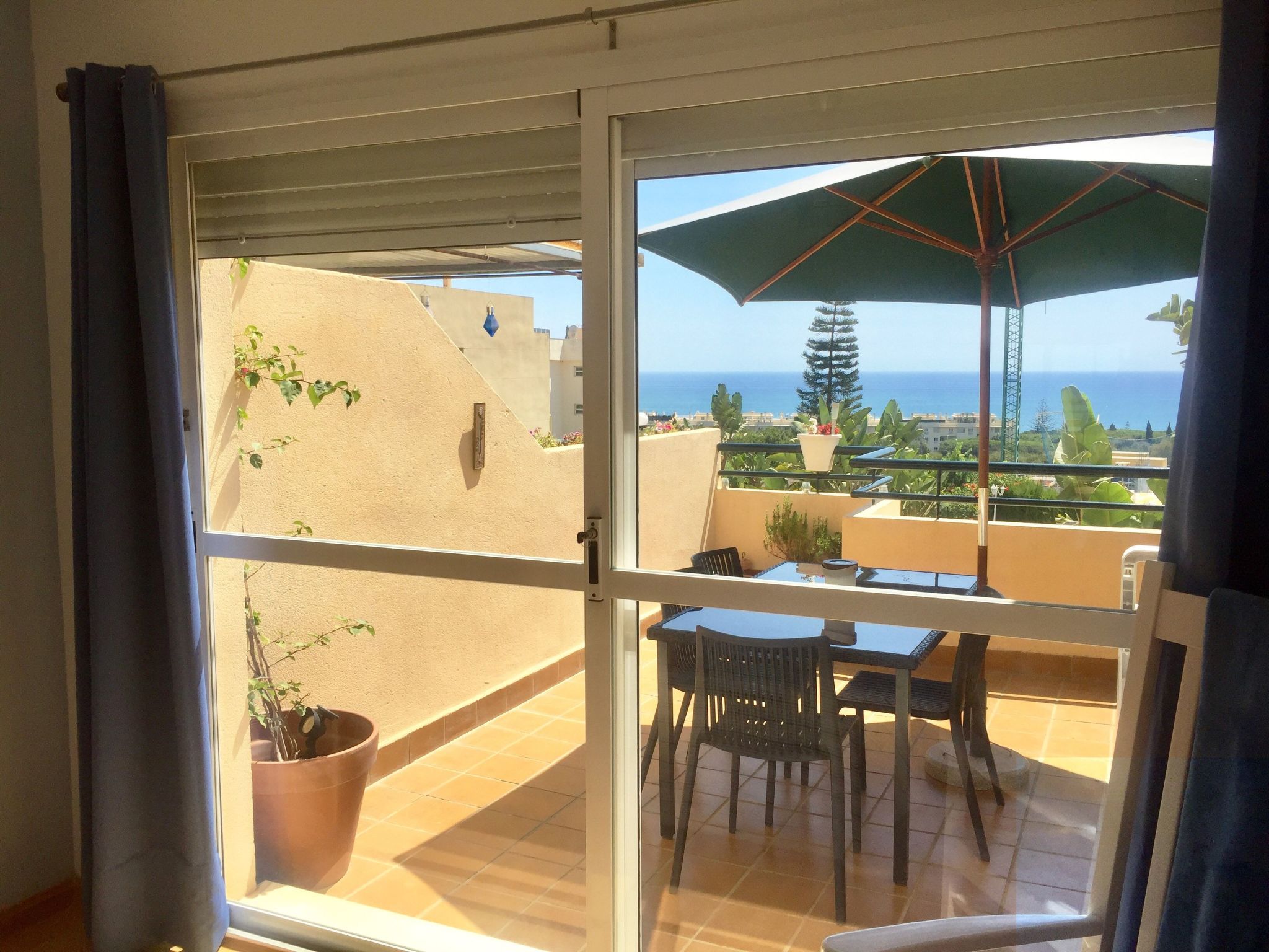 Zweistöckige Ferienwohnung in Marbella-Mijas Costa mit Meerblick-Image-tags.info