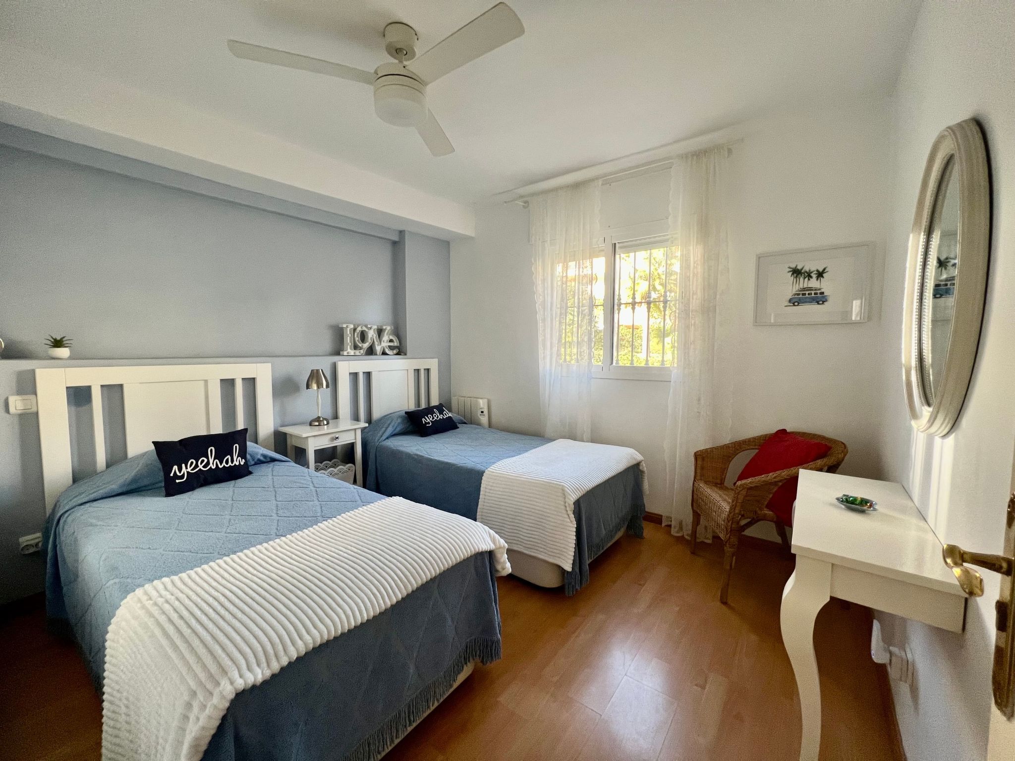 Zweistöckige Ferienwohnung in Marbella-Mijas Costa mit Meerblick-Image-tags.info