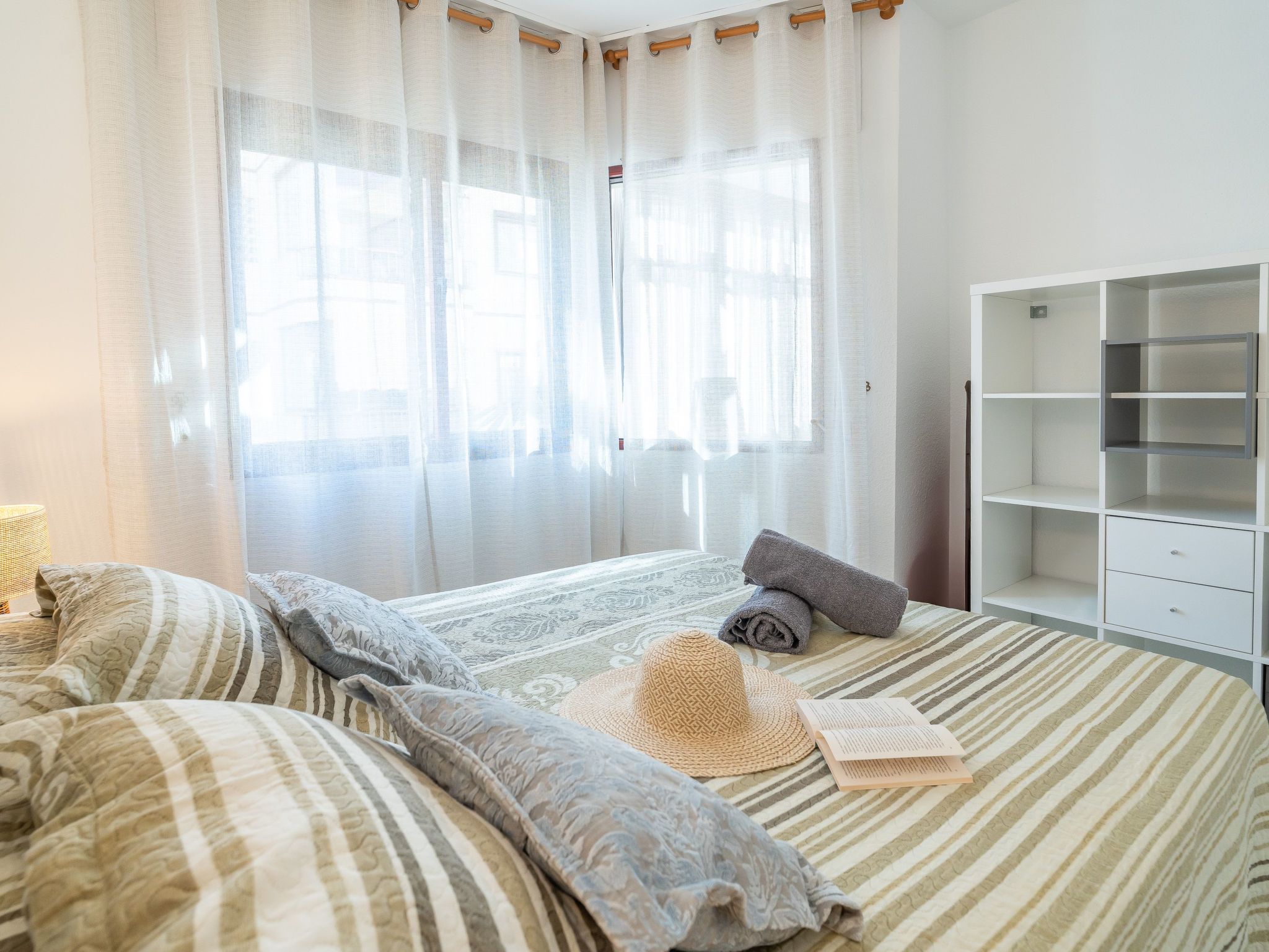 Casa Linda vor dem Strand , Pool, Padel-Image-tags.info