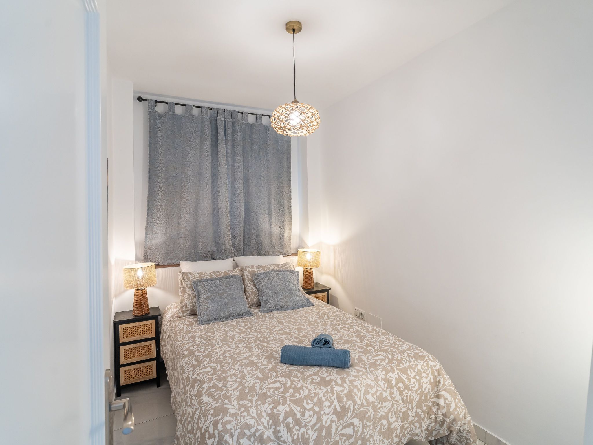 Casa Linda vor dem Strand , Pool, Padel-Image-tags.info