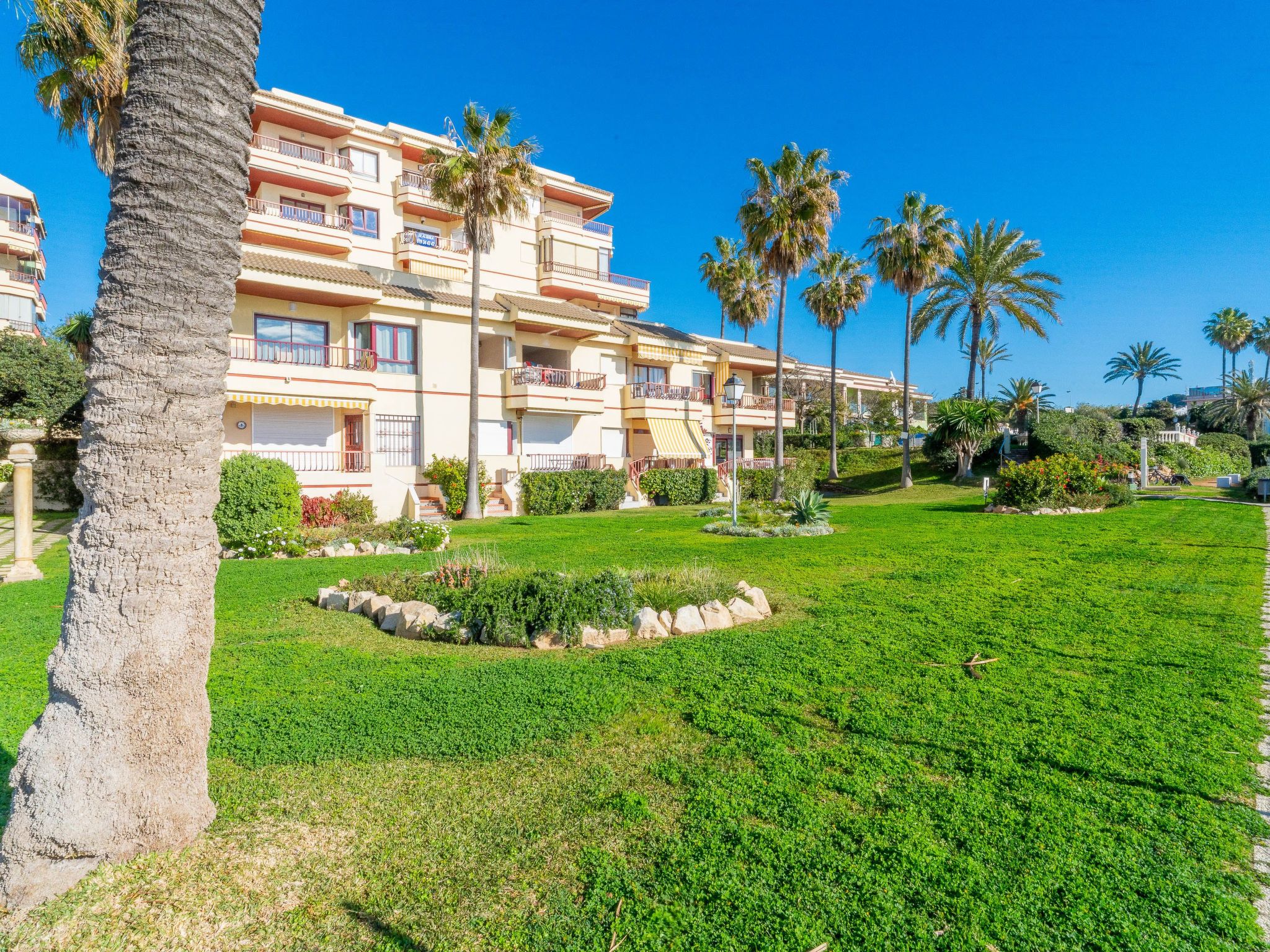 Casa Linda vor dem Strand , Pool, Padel-Image-tags.info