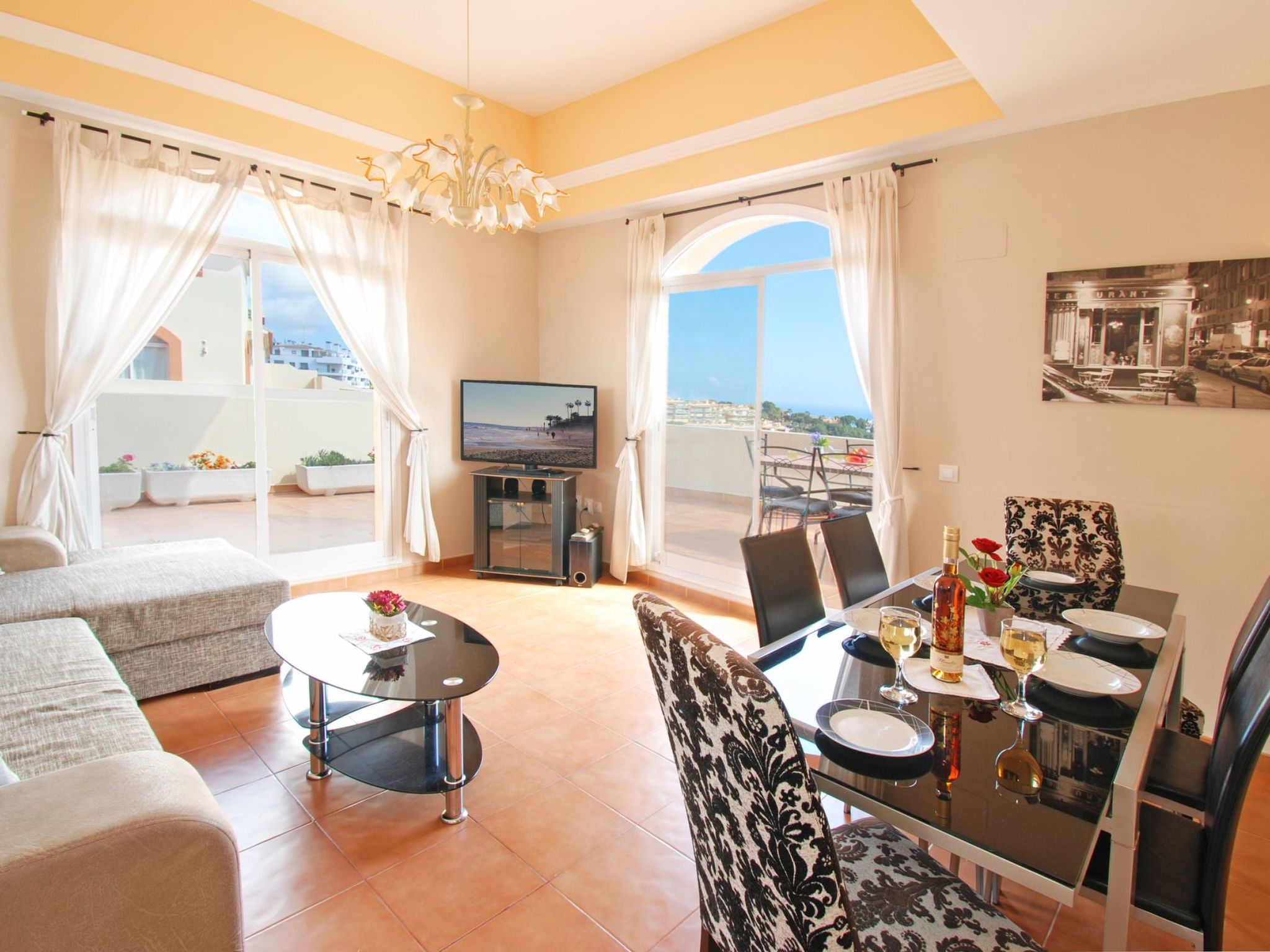 Penthouse, Jacuzzi, Meerblick, BBQ,wifi, AC