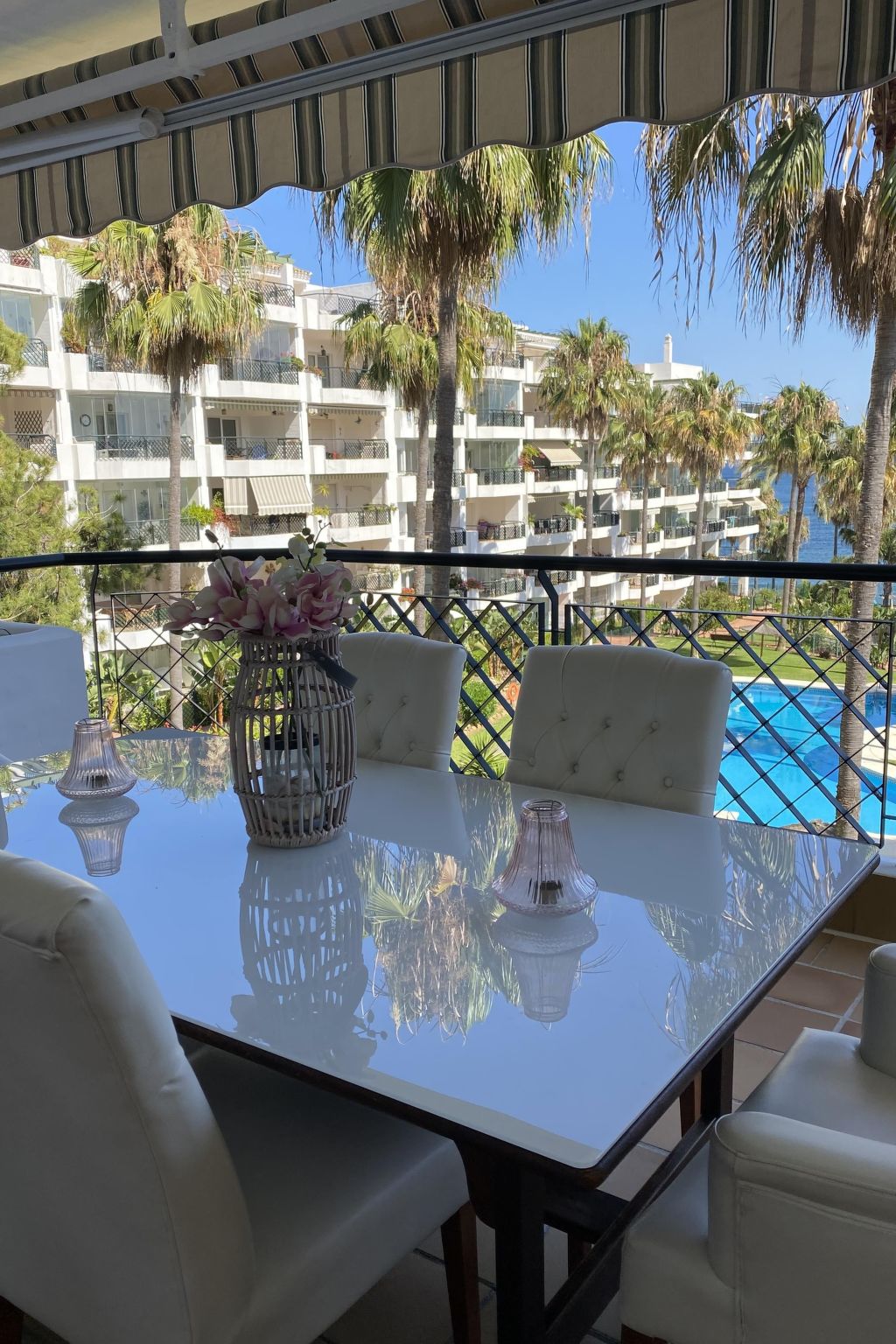 Mit Infinity-Pool-Binnen