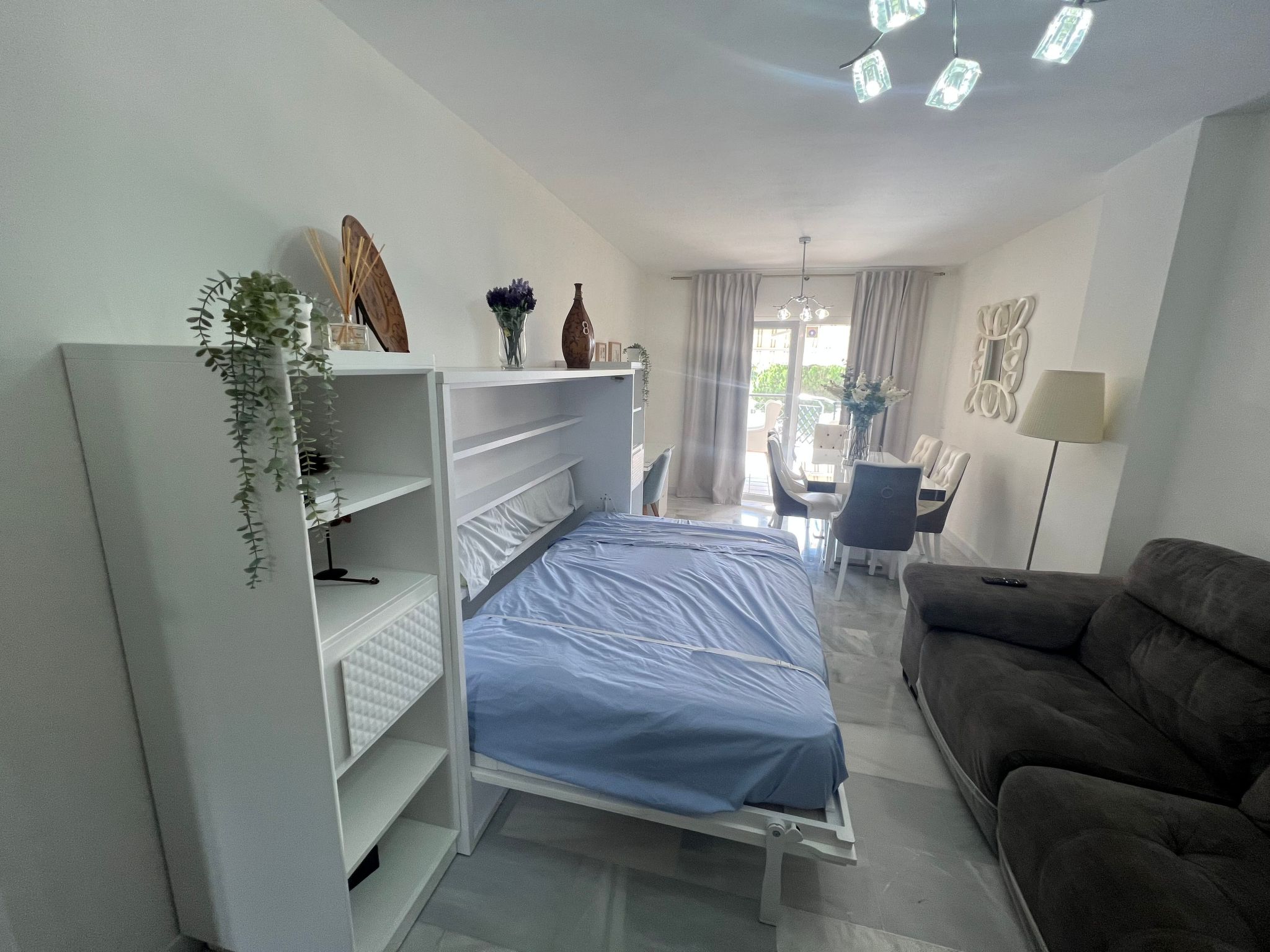 Mit Infinity-Pool-Binnen