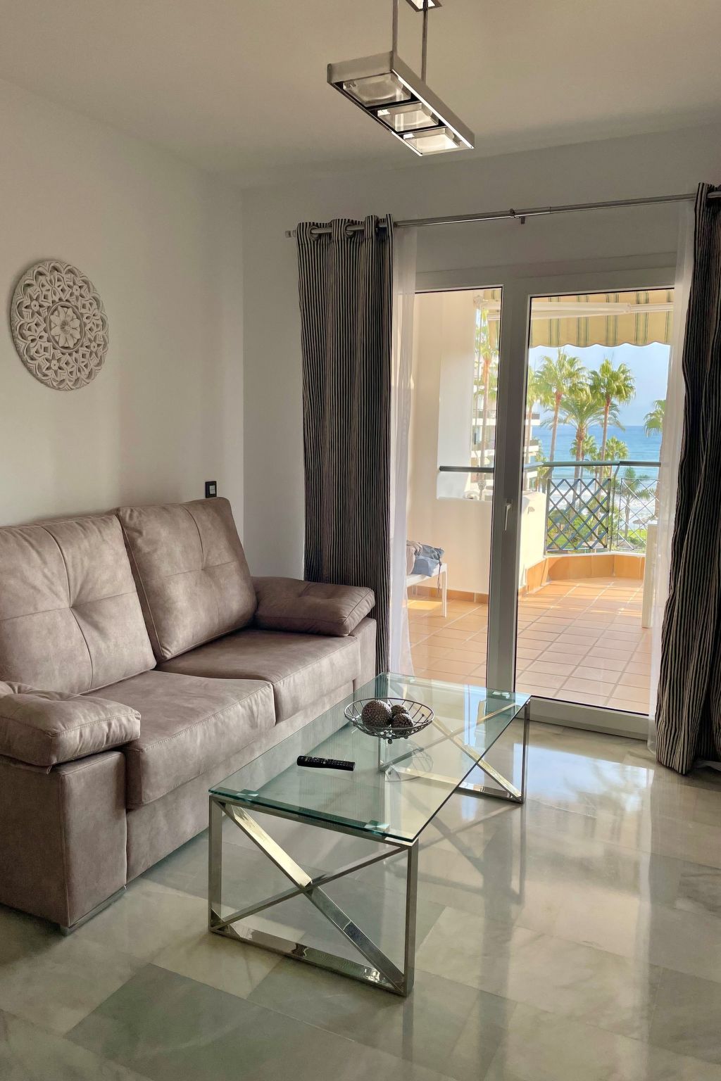 Gemütliche Ferienwohnung in Sitio De Calahonda mit Privatem Parkplatz-Binnen