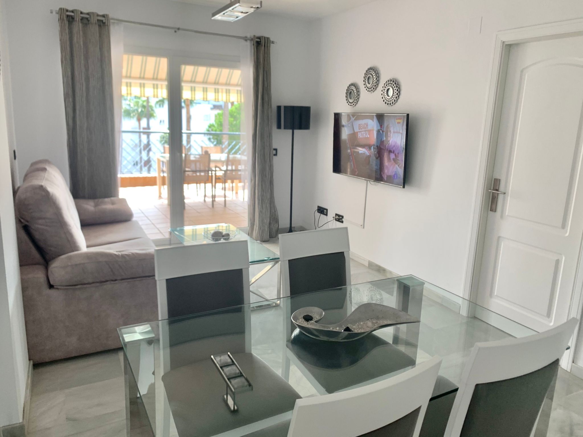 Gemütliche Ferienwohnung in Sitio De Calahonda mit Privatem Parkplatz-Binnen