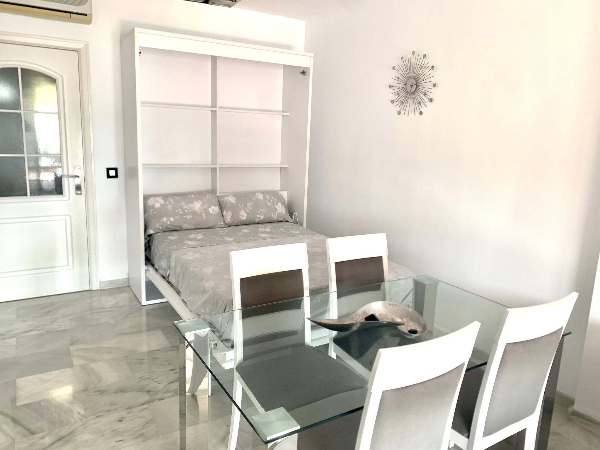 Gemütliche Ferienwohnung in Sitio De Calahonda mit Privatem Parkplatz-Binnen