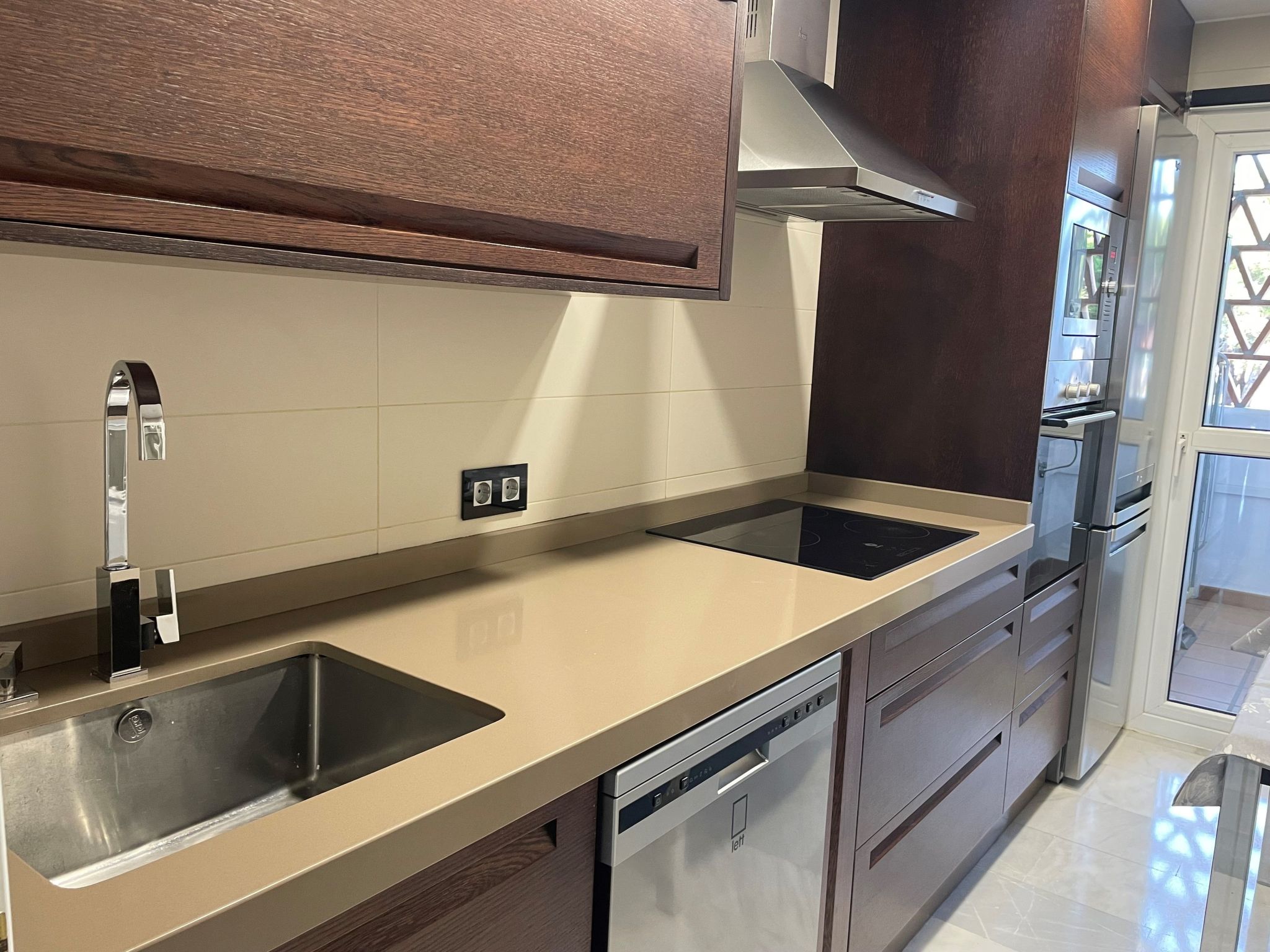 Gemütliche Ferienwohnung in Sitio De Calahonda mit Privatem Parkplatz-Binnen