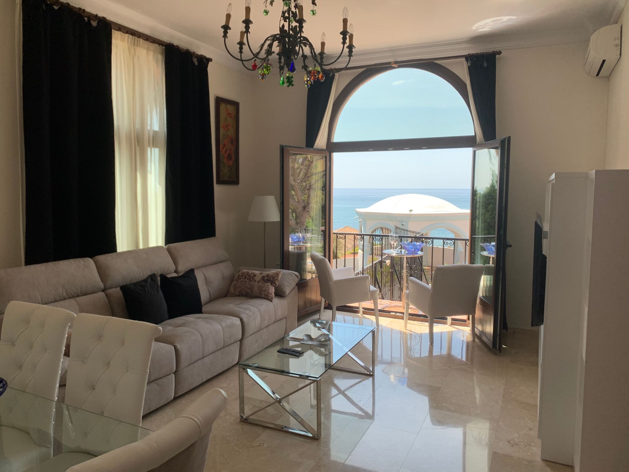 Appartement-Villa, Beach Front-Binnen