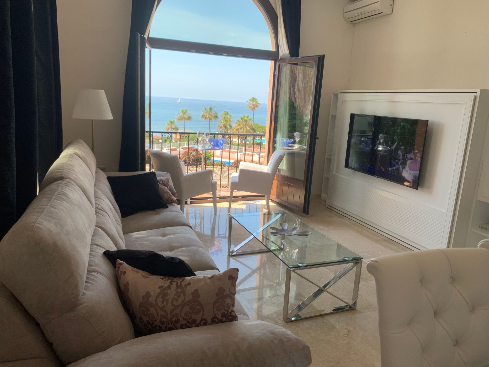 Appartement-Villa, Beach Front-Binnen