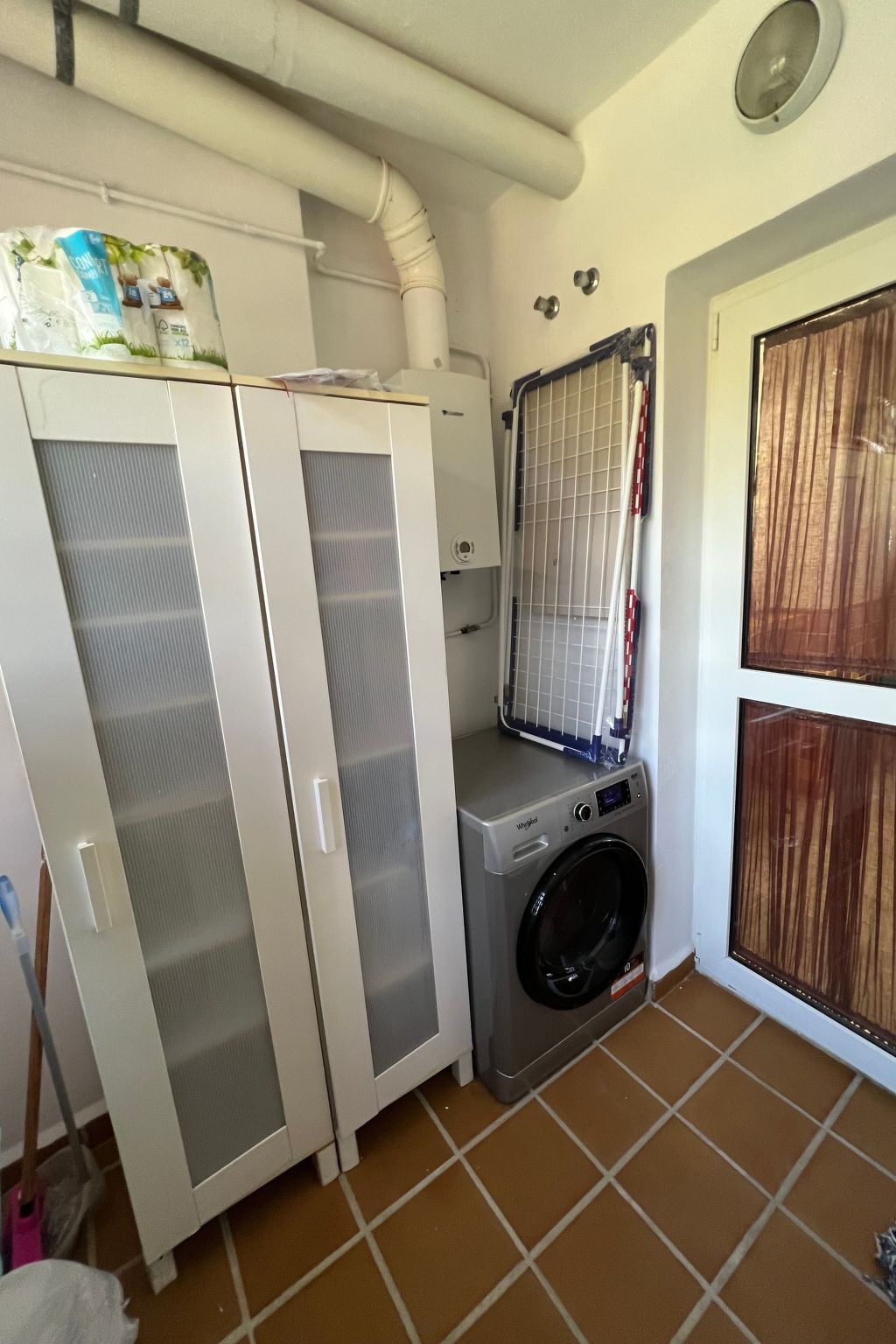 In Sitio De Calahonda mit Privatem Parkplatz und Meerblick-Binnen