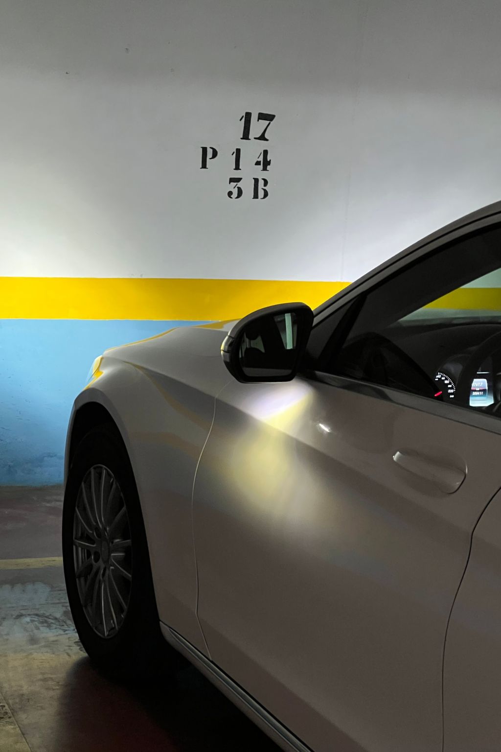 In Sitio De Calahonda mit Privatem Parkplatz und Meerblick-Binnen