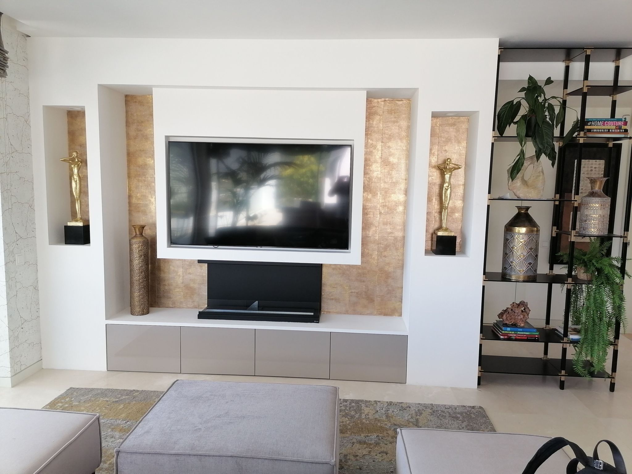 Exklusives Neubau-Penthouse mit Meerblick und Pool