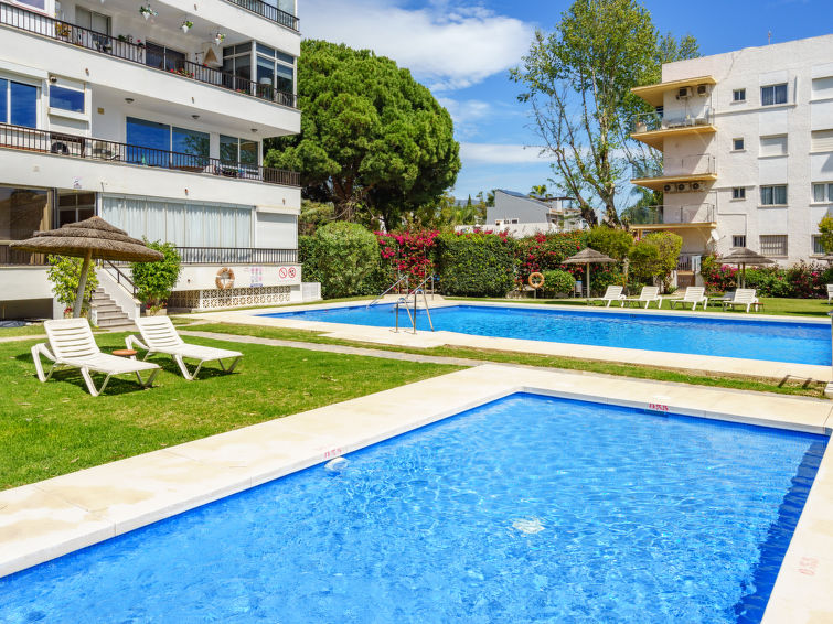 Riverside Puerto Banus Apartment in Marbella