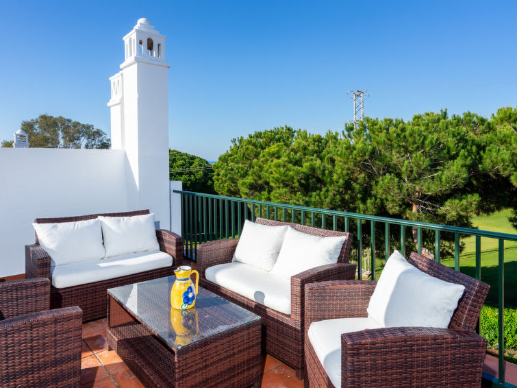 Search and Stay destination Marbella, AN - Spain from AU$ 325. Las lomas de Cabopino