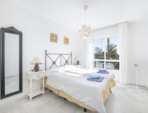 Sfeervol appartement aan zee in Marbella met zwembad en tuin - thumbnail 6