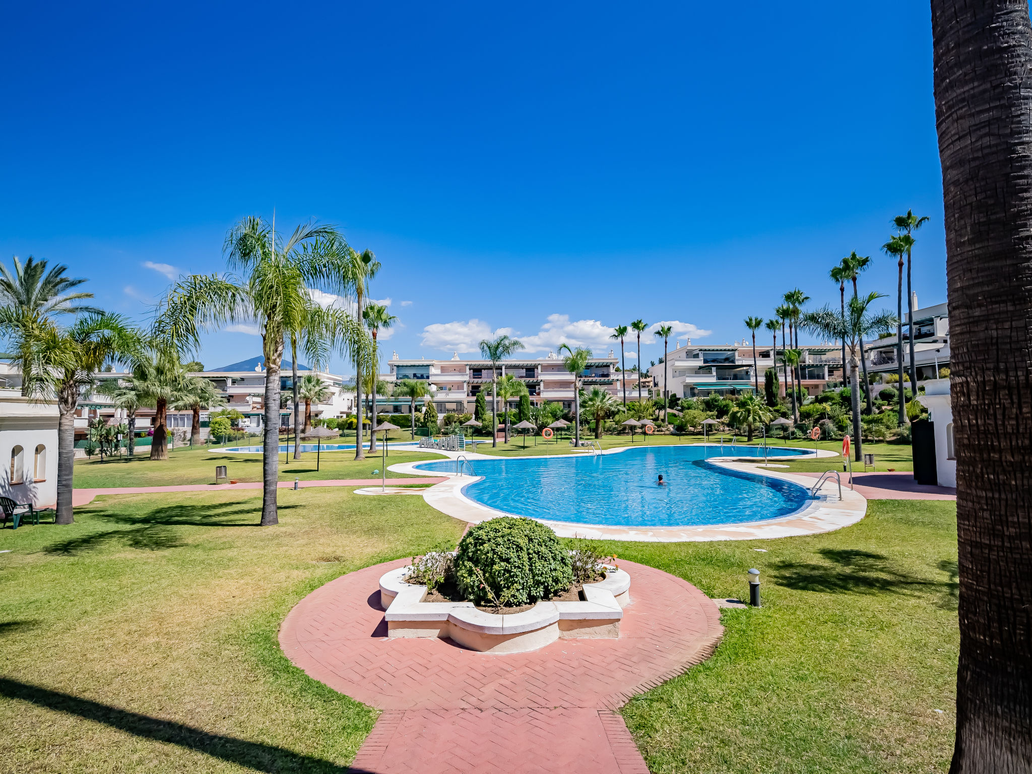 Photo of Lorcrimar V