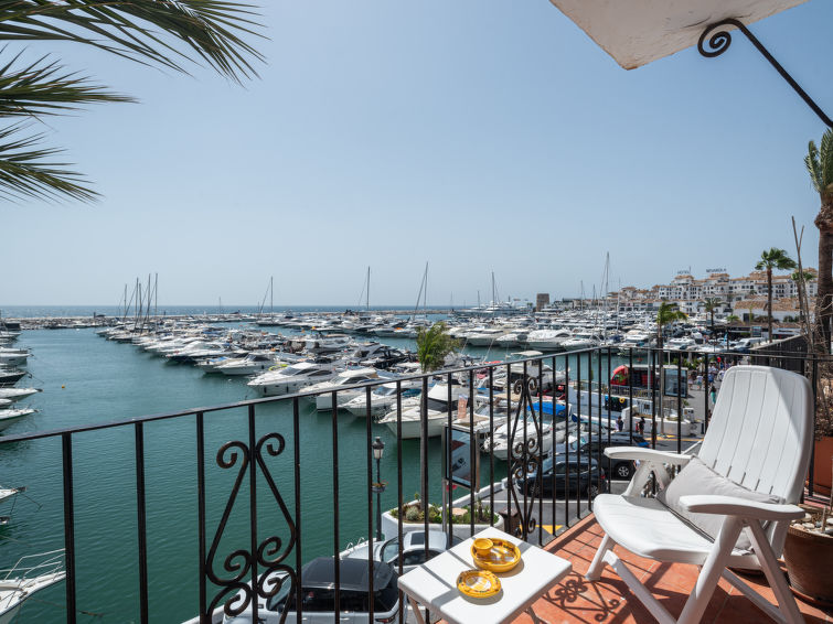 Puerto Banus Holidays 2023 / 2024