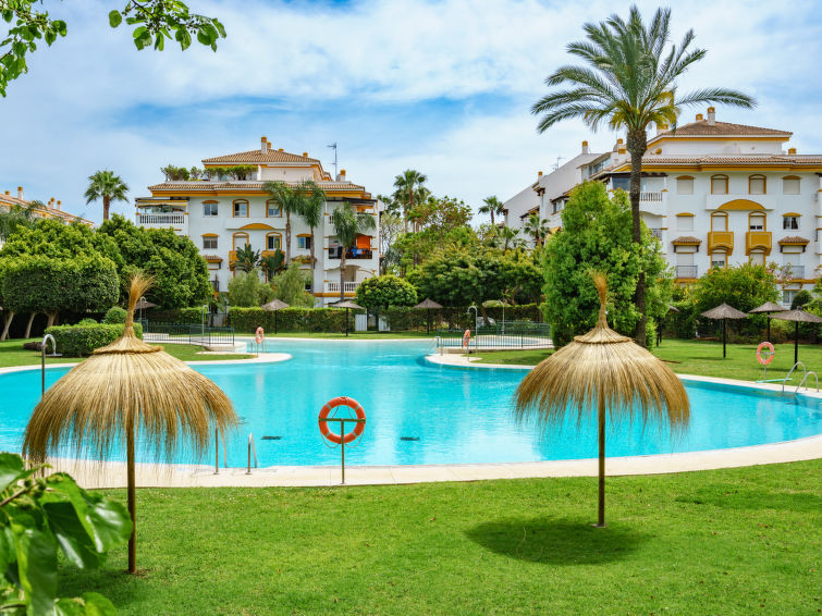 Dama de noche Translation missing: villas_en.helpers.properties.accommodation_type.holiday_resort in Marbella