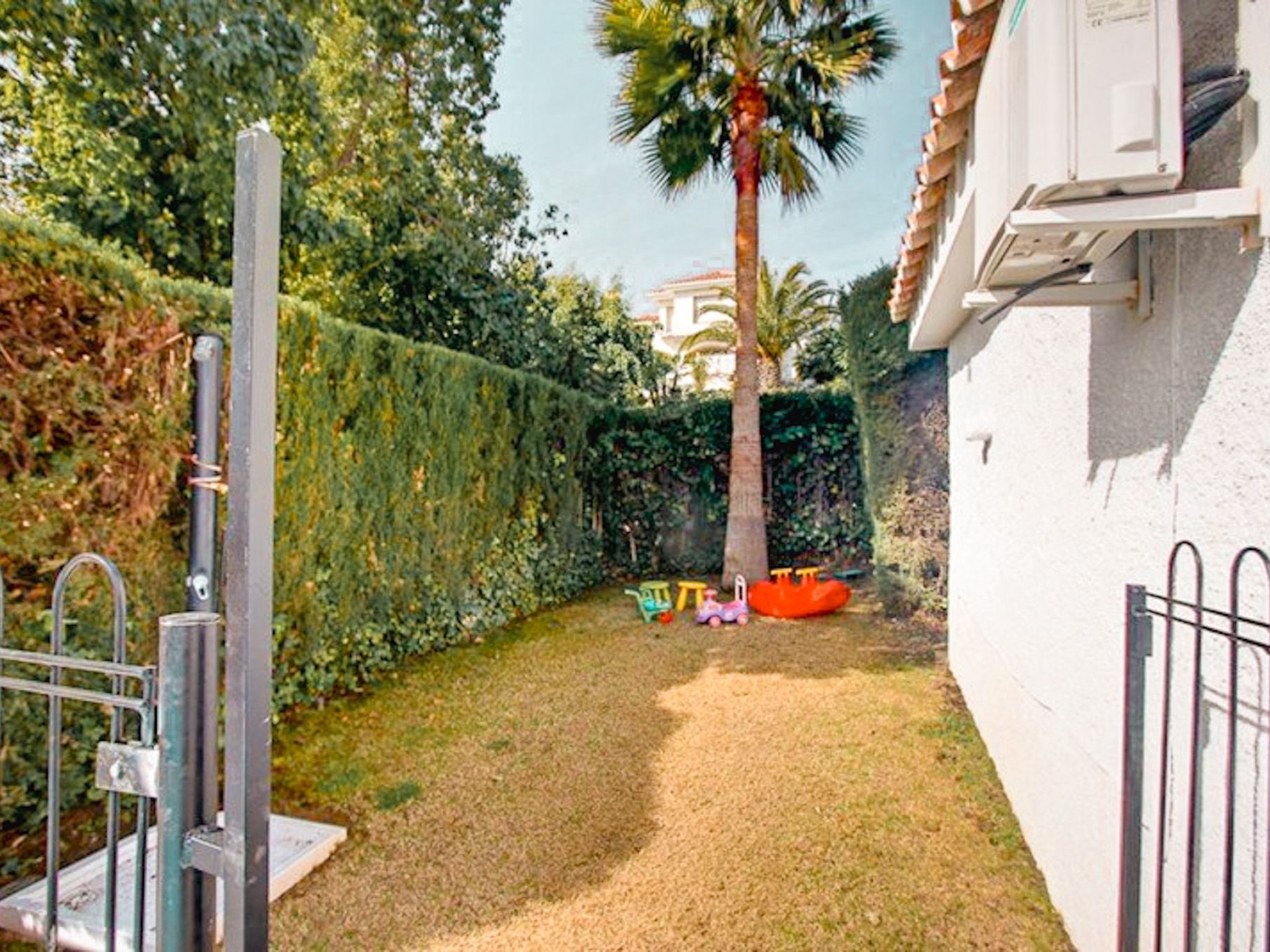 Schöne 4BDR-Villa mit fantastischer Aussicht-Inside