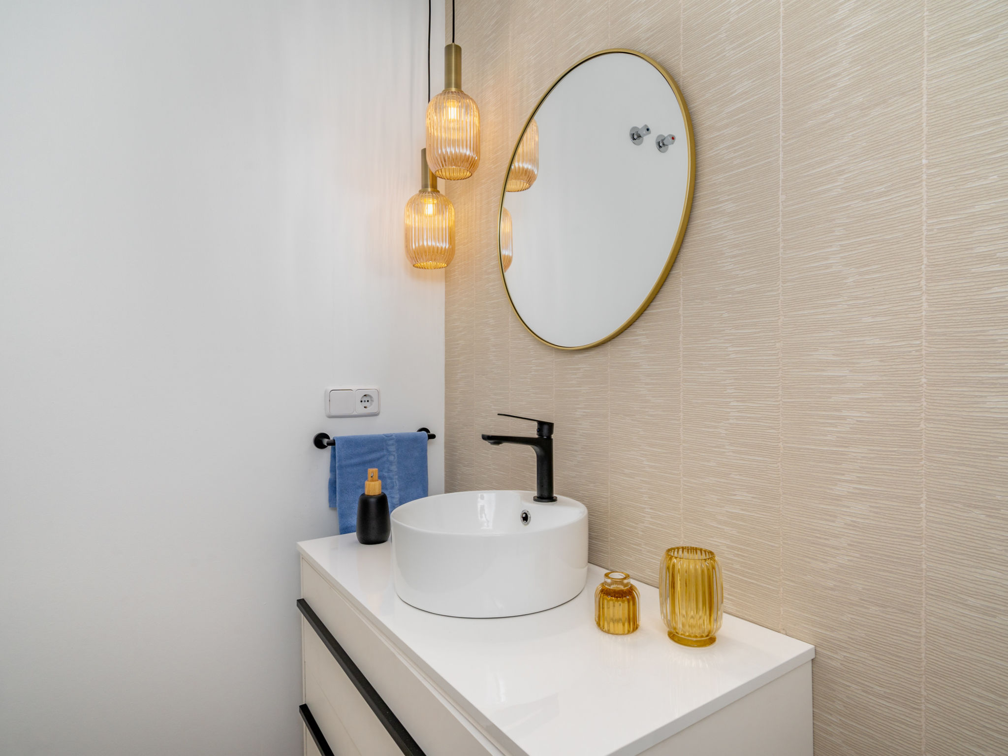 Photo of Los Almendros I