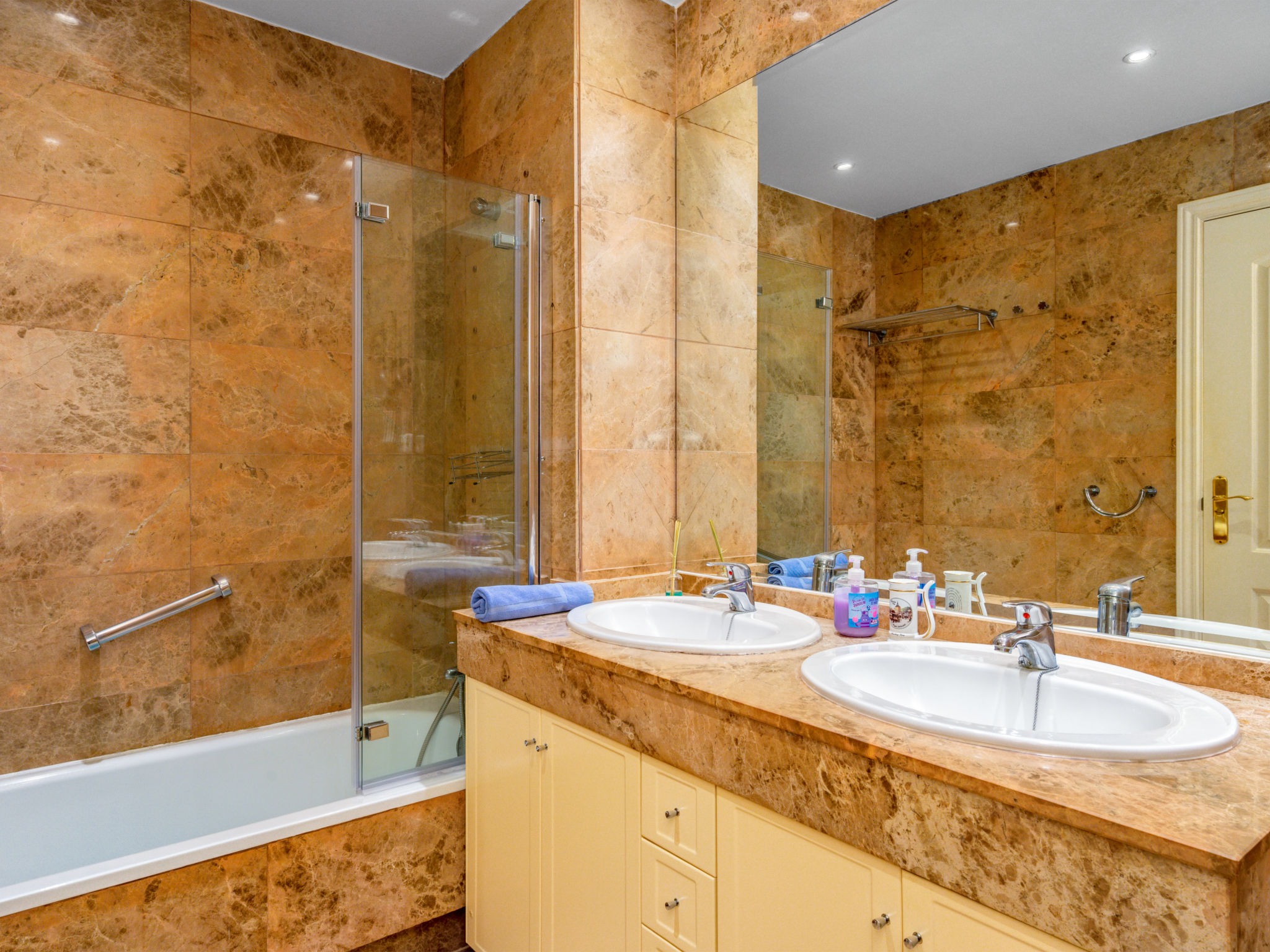 Photo of Los Almendros 2