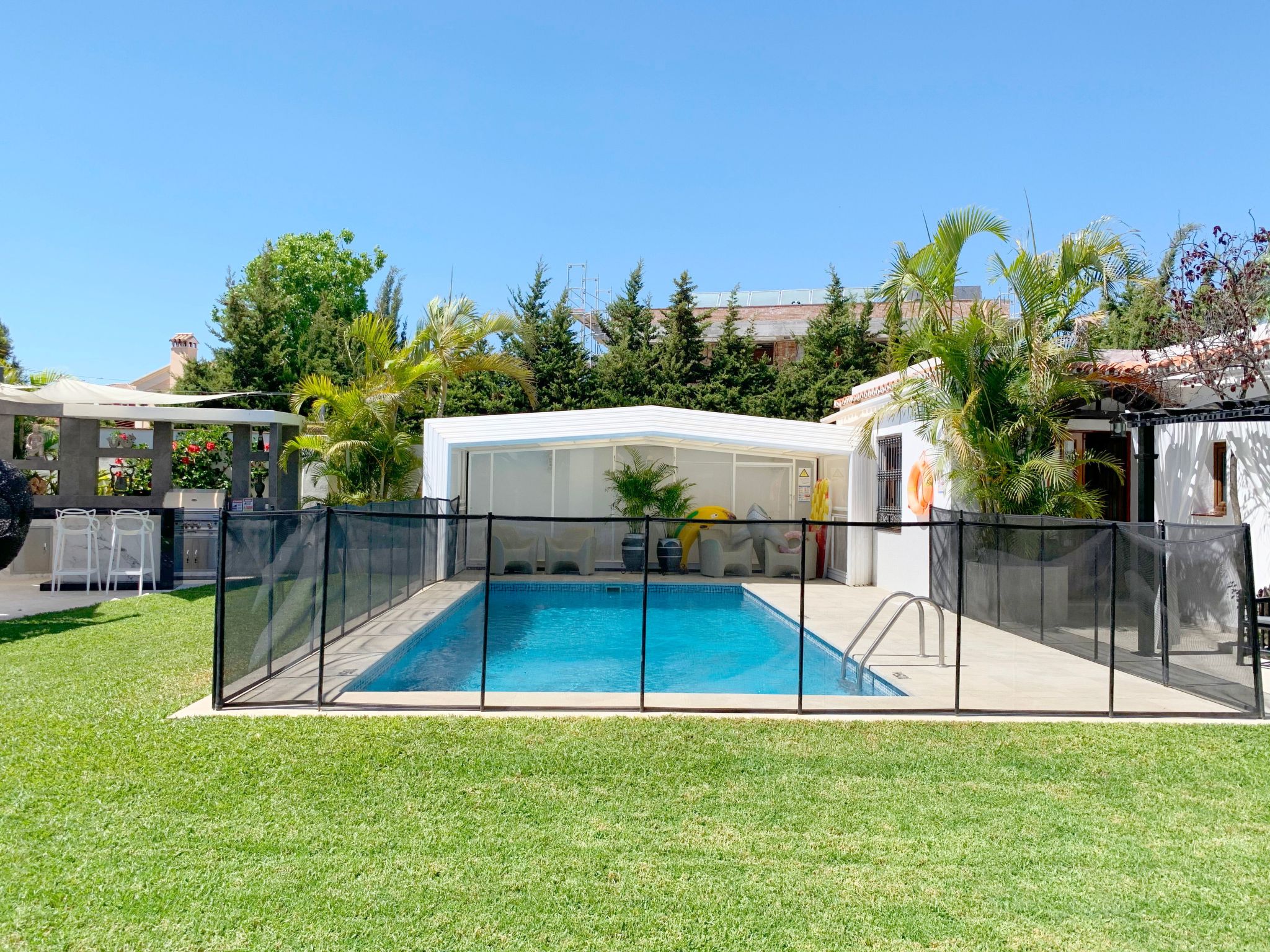 Photo of In der Nähe des Strandes, beheiztes Schwimmbad, Spielraum, Spielzimmer, etc