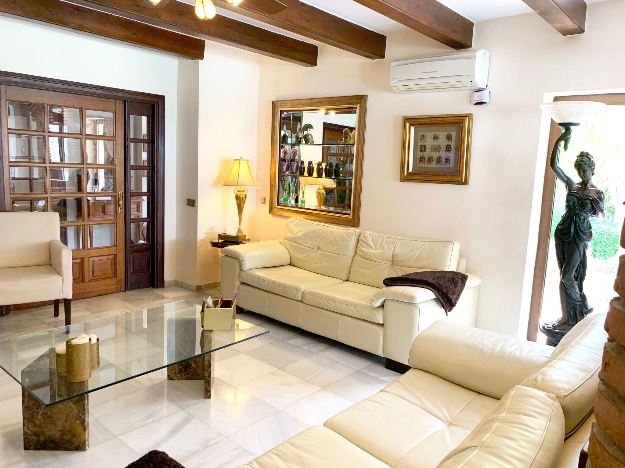 Photo of In der Nähe des Strandes, beheiztes Schwimmbad, Spielraum, Spielzimmer, etc