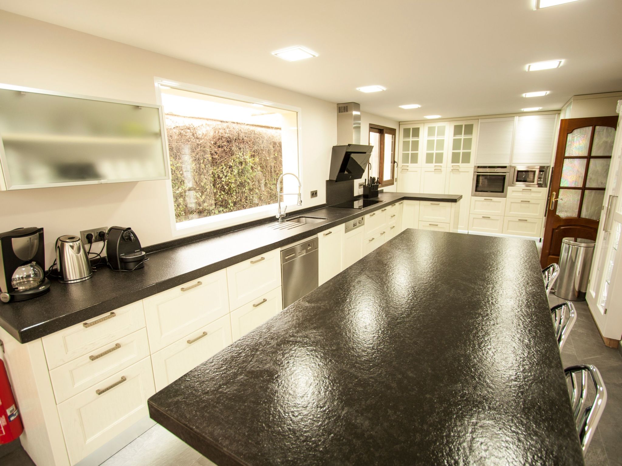 Photo of In der Nähe des Strandes, beheiztes Schwimmbad, Spielraum, Spielzimmer, etc