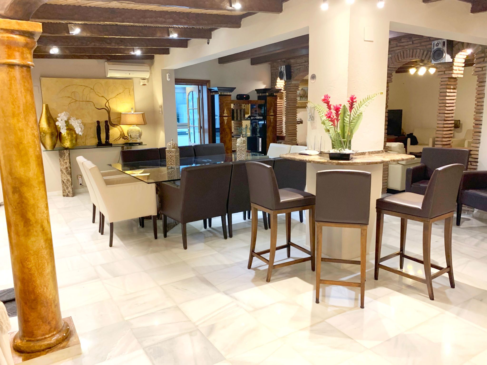 Photo of In der Nähe des Strandes, beheiztes Schwimmbad, Spielraum, Spielzimmer, etc