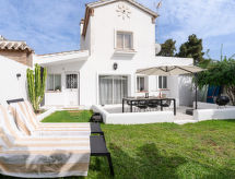 Sfeervolle villa aan de Costa del Sol met terras en uitzicht op de golfbaan - thumbnail 3