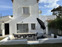 Sfeervolle villa aan de Costa del Sol met terras en uitzicht op de golfbaan - thumbnail 2