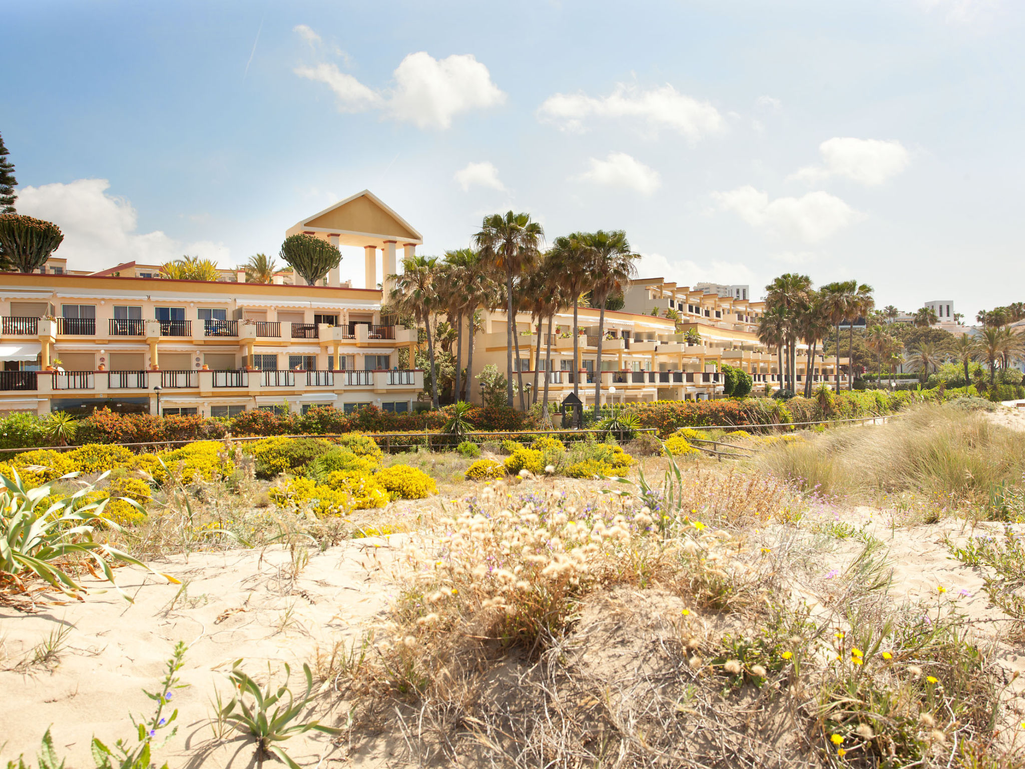 Photo of Beachside groundfloor apartment- Elviria 101, Roma