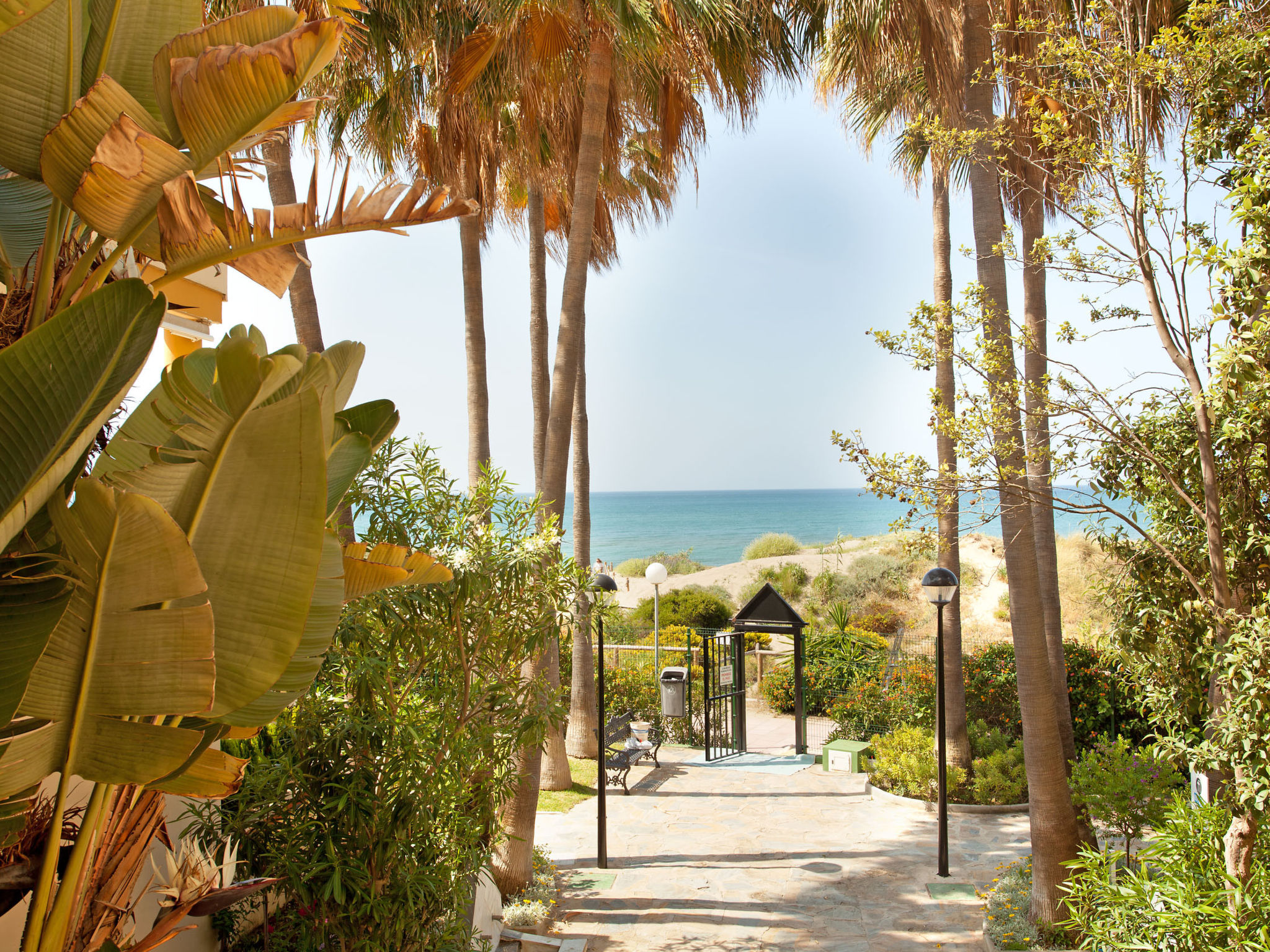Photo of Beachside groundfloor apartment- Elviria 101, Roma
