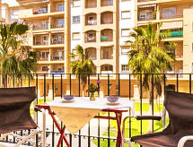 Centraal appartement in Estepona, 500m van strand met airco - thumbnail 1