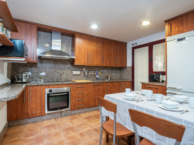 Search and Stay destination Estepona, AN - Spain from AU$ 379. Riviera Andaluza
