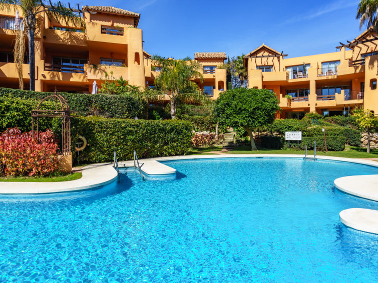 Search and Stay destination Estepona, AN - Spain from AU$ 322. Retiro de Bel Air