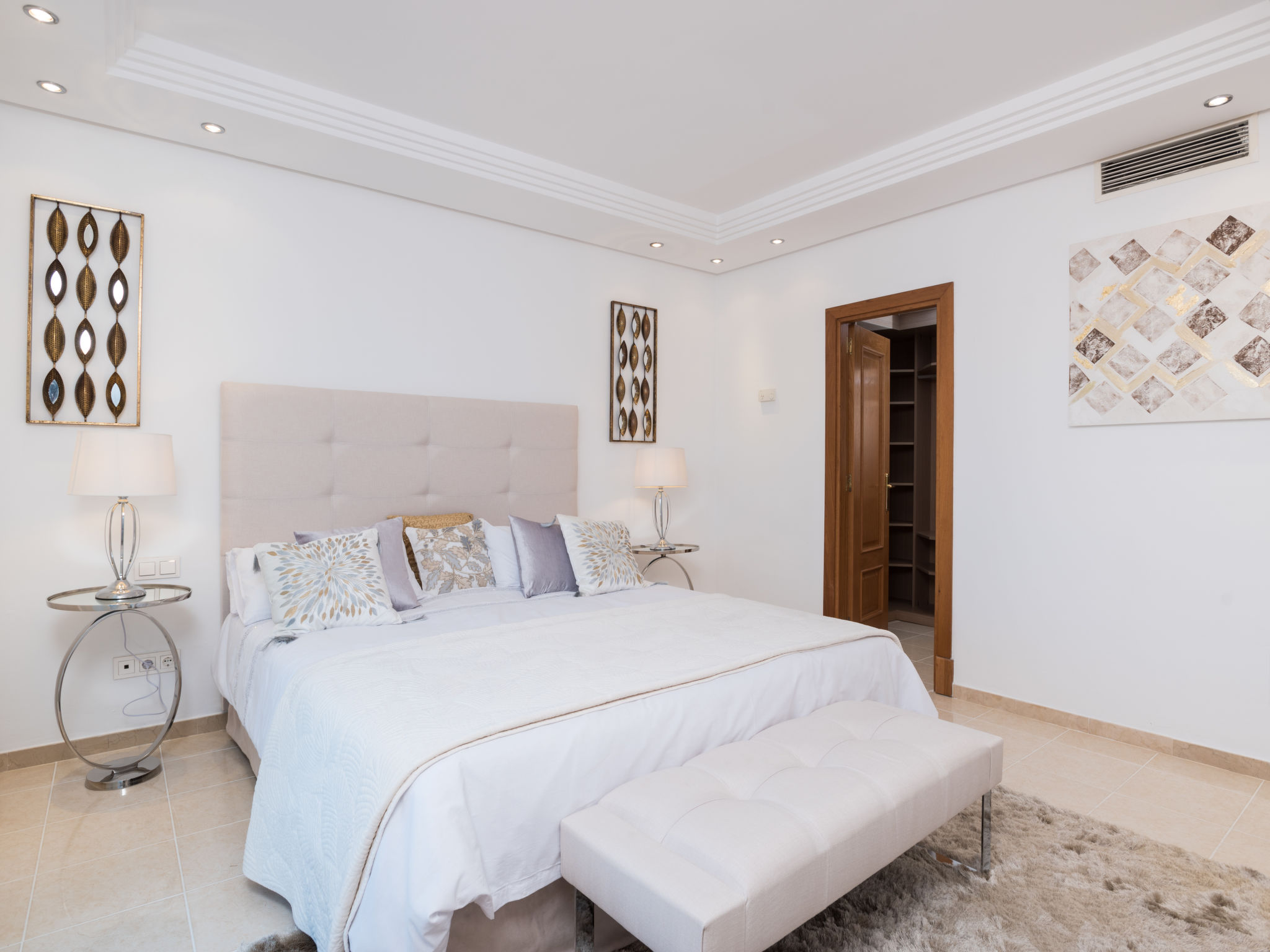 Photo of Perla Blanca