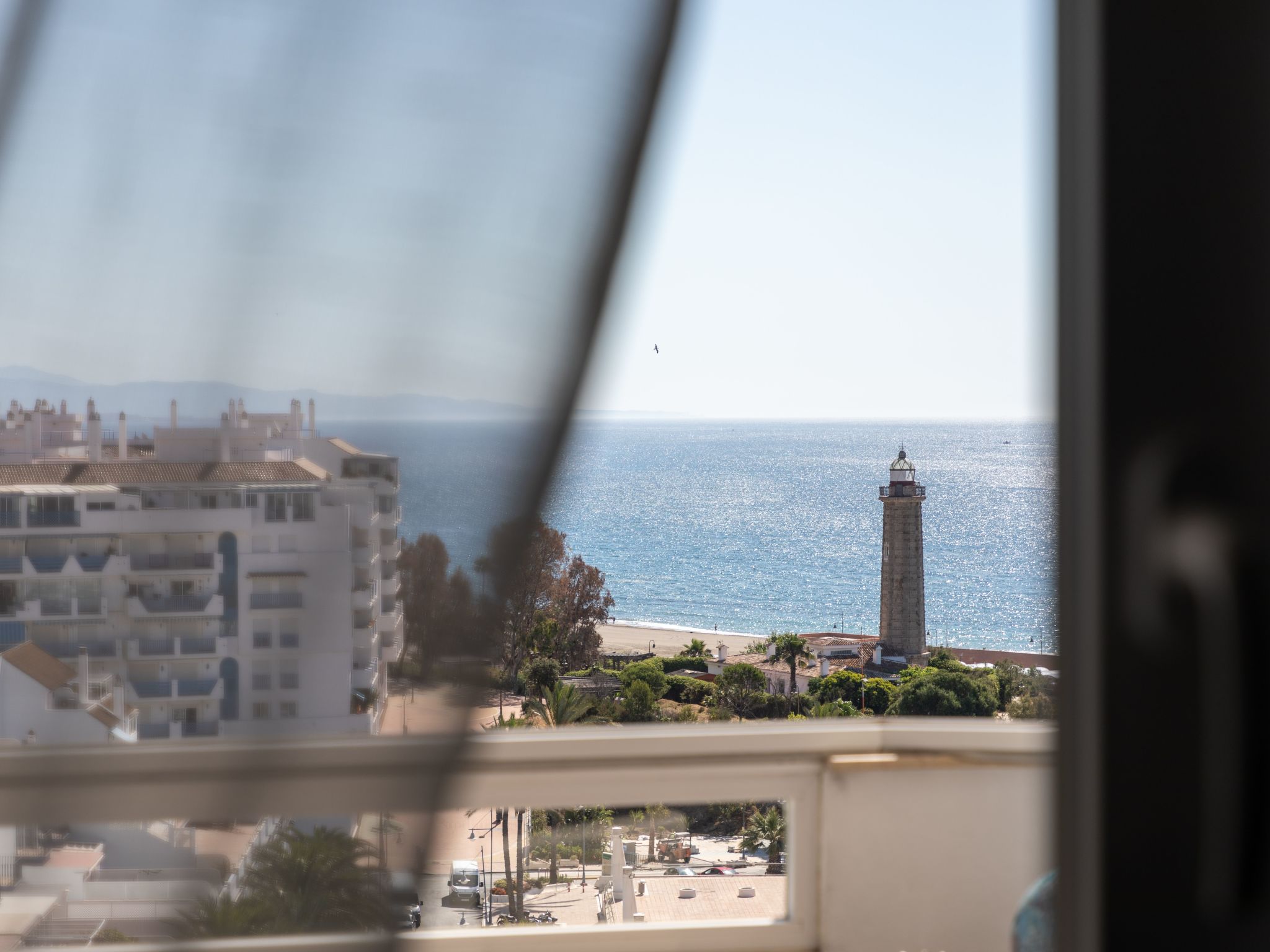 Ein Traum am Meer.-Drinnen