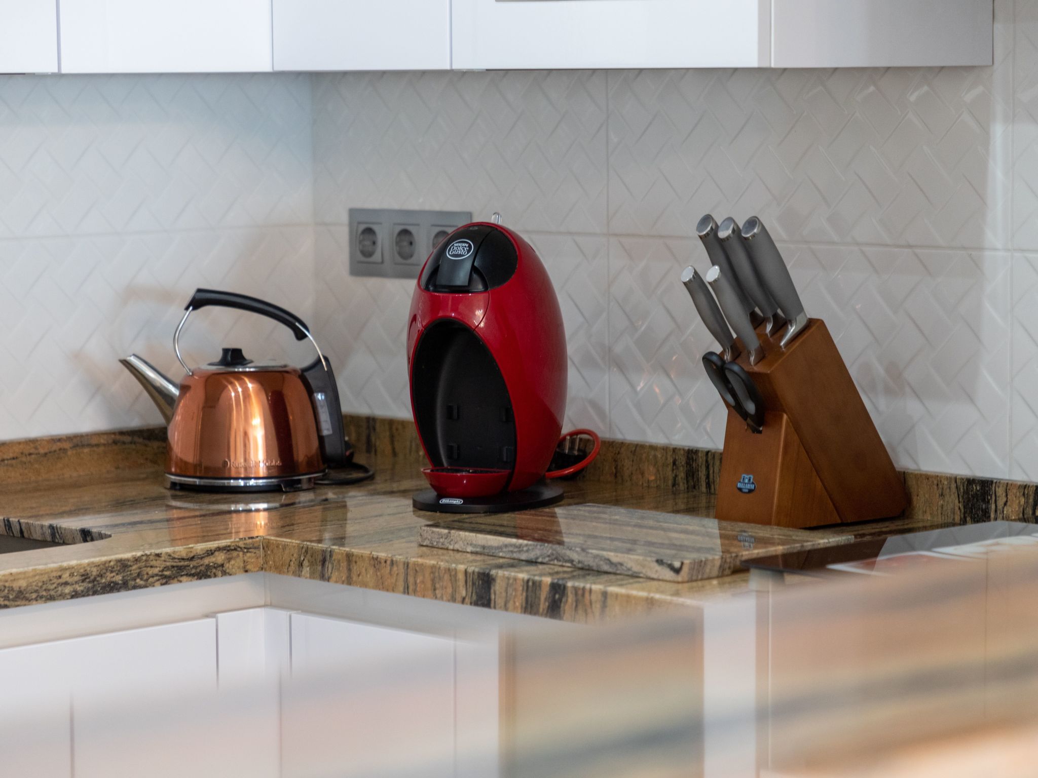 Ein Traum am Meer.-Drinnen