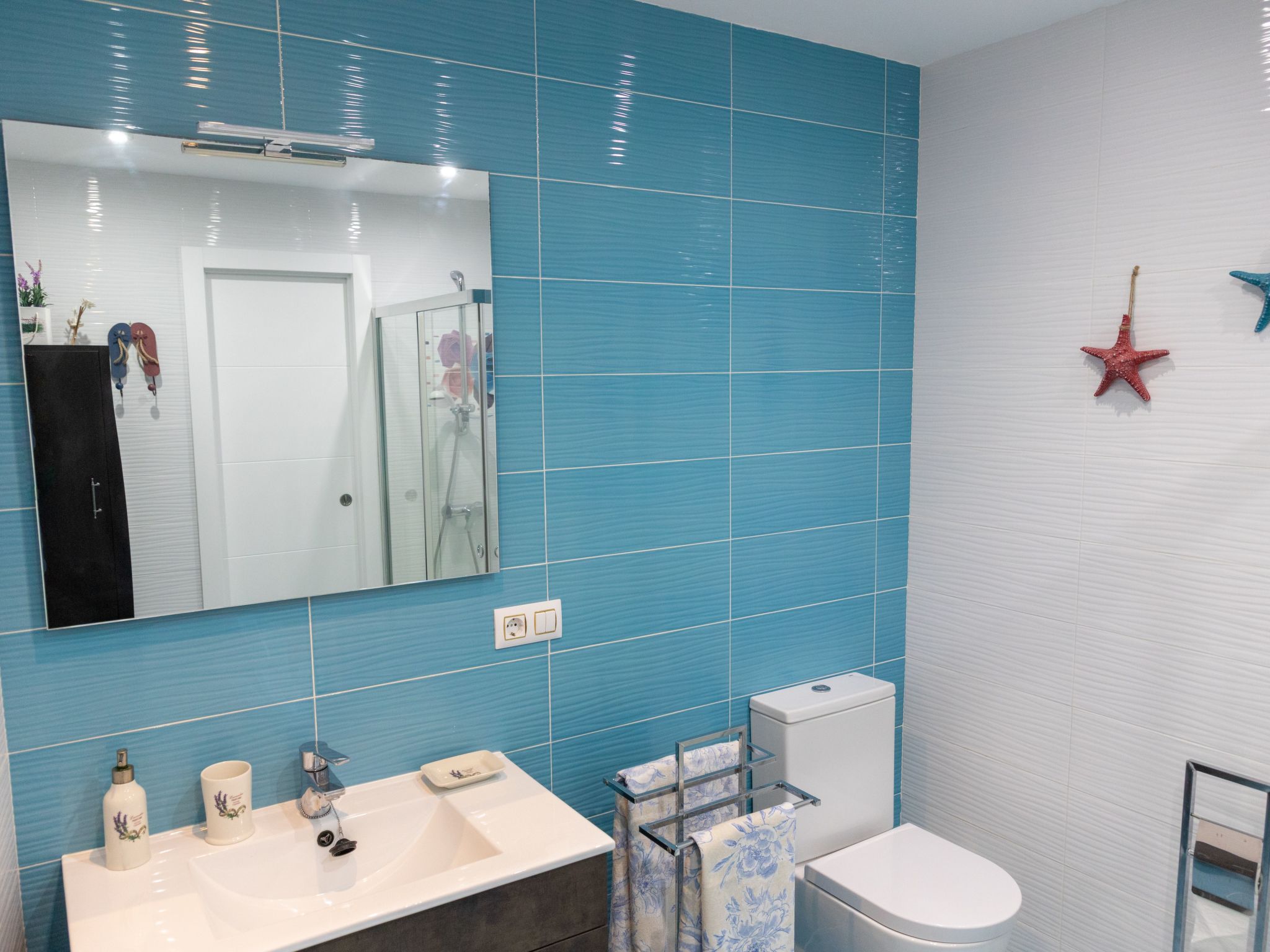 Ein Traum am Meer.-Drinnen