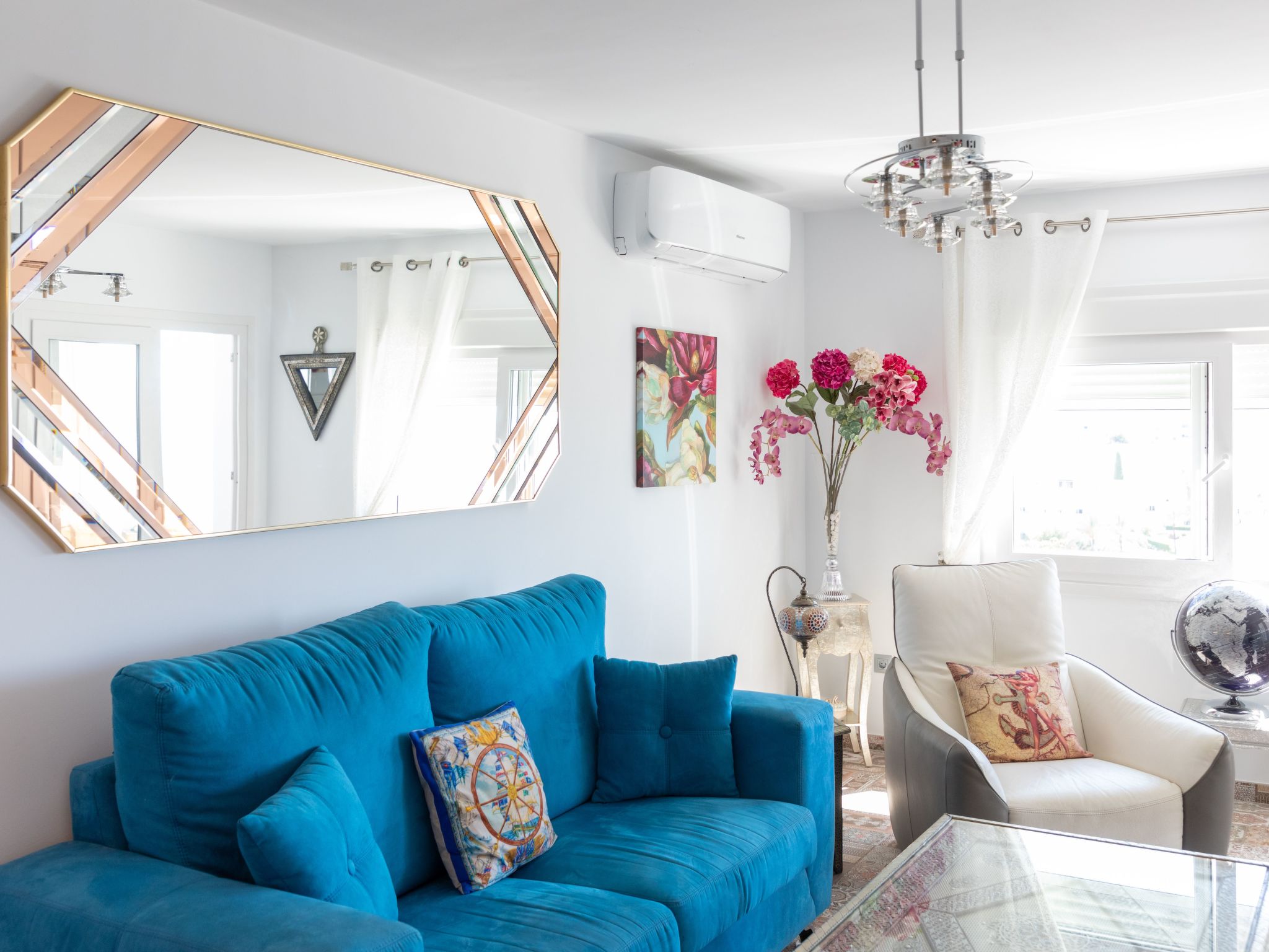 Ein Traum am Meer.-Drinnen